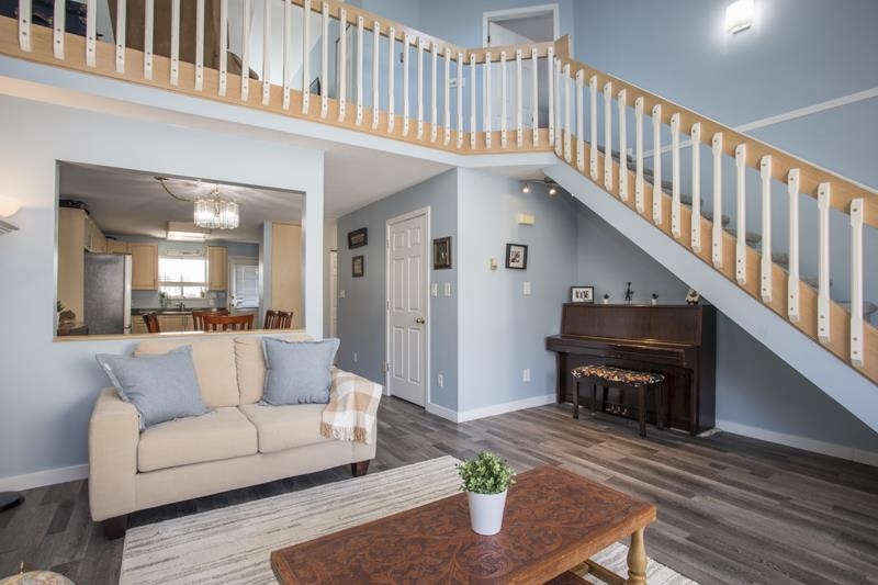 213 7837 120A STREET Unit: 213