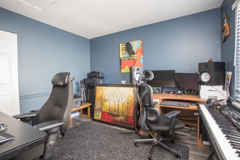 213 7837 120A STREET Unit: 213