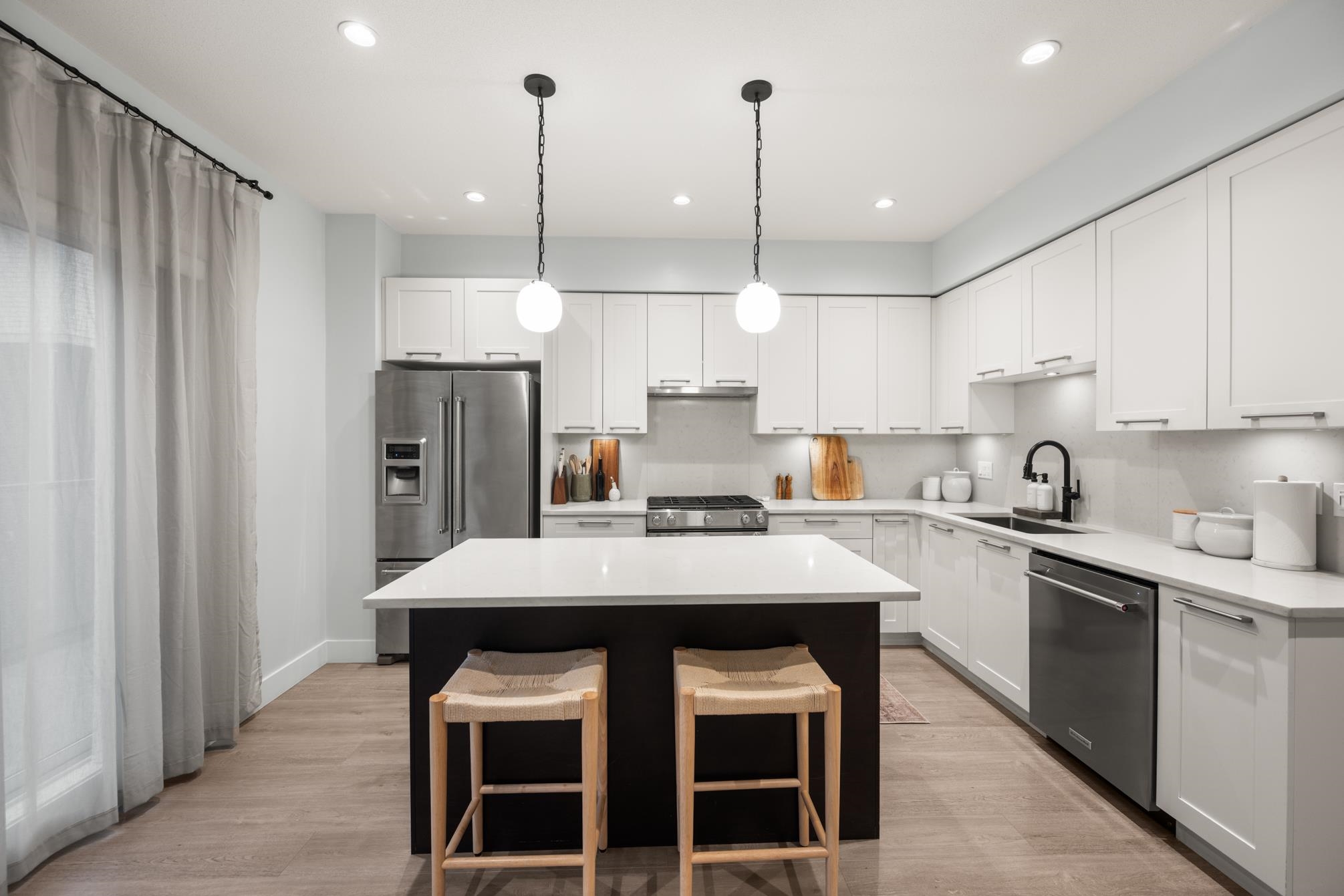 112 2280 163 STREET Unit: 112