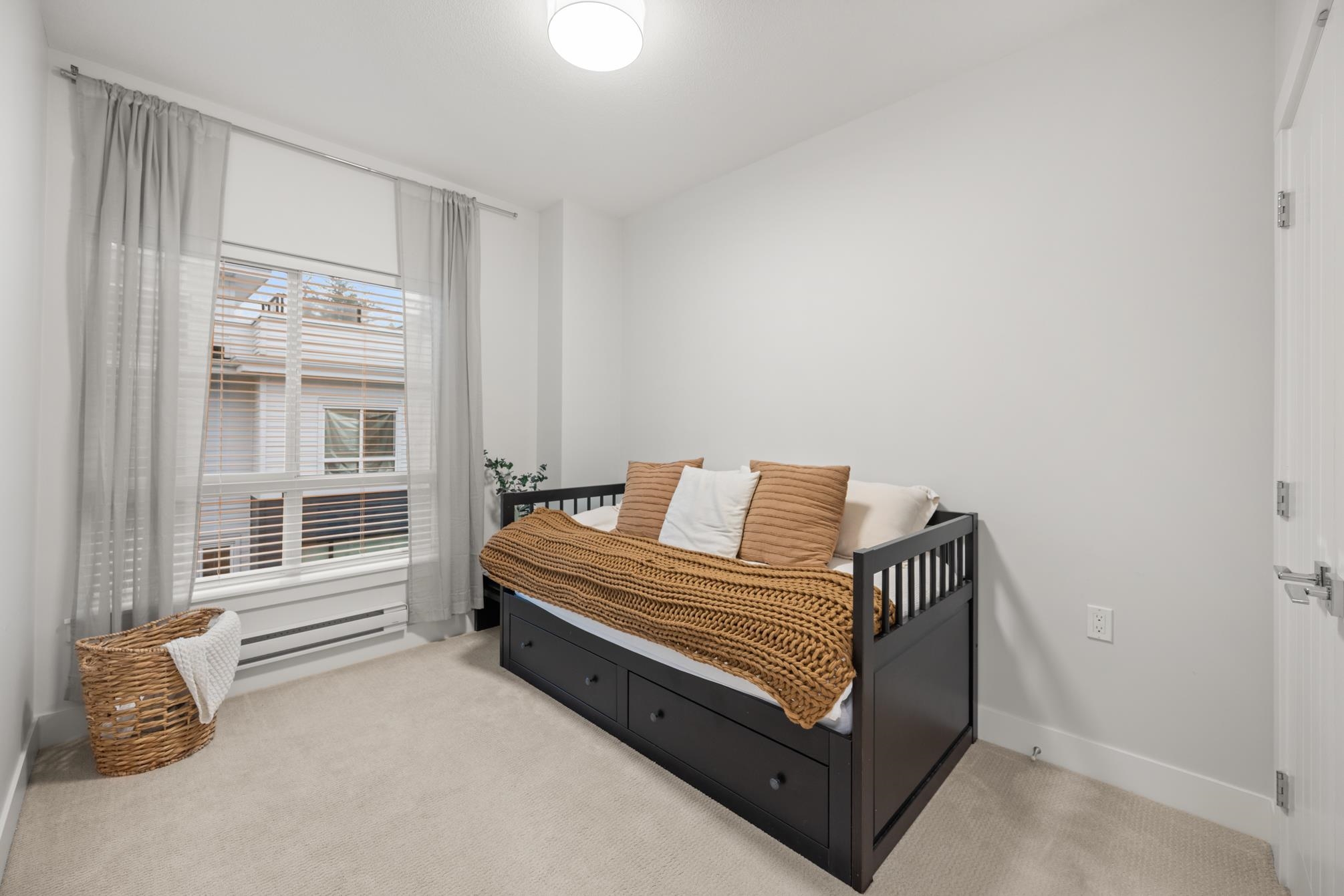 112 2280 163 STREET Unit: 112