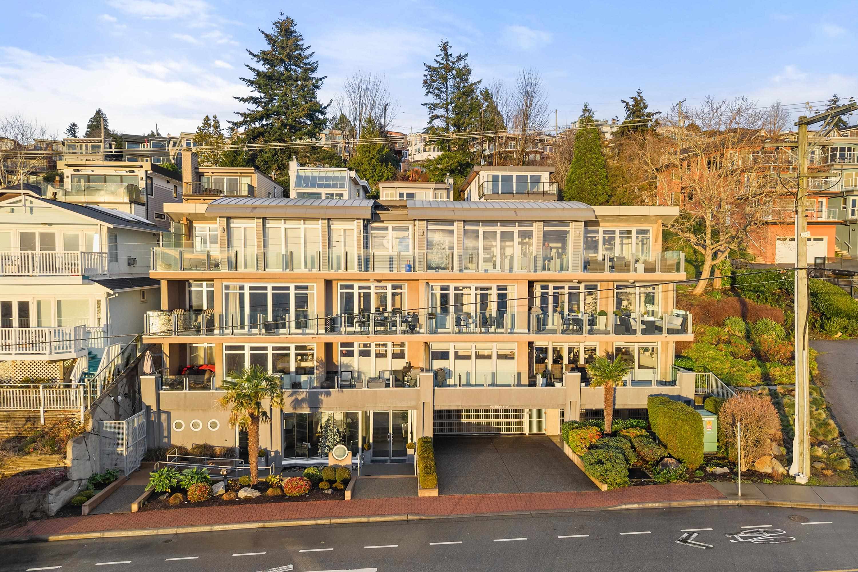 201 15097 MARINE DRIVE Unit: 201