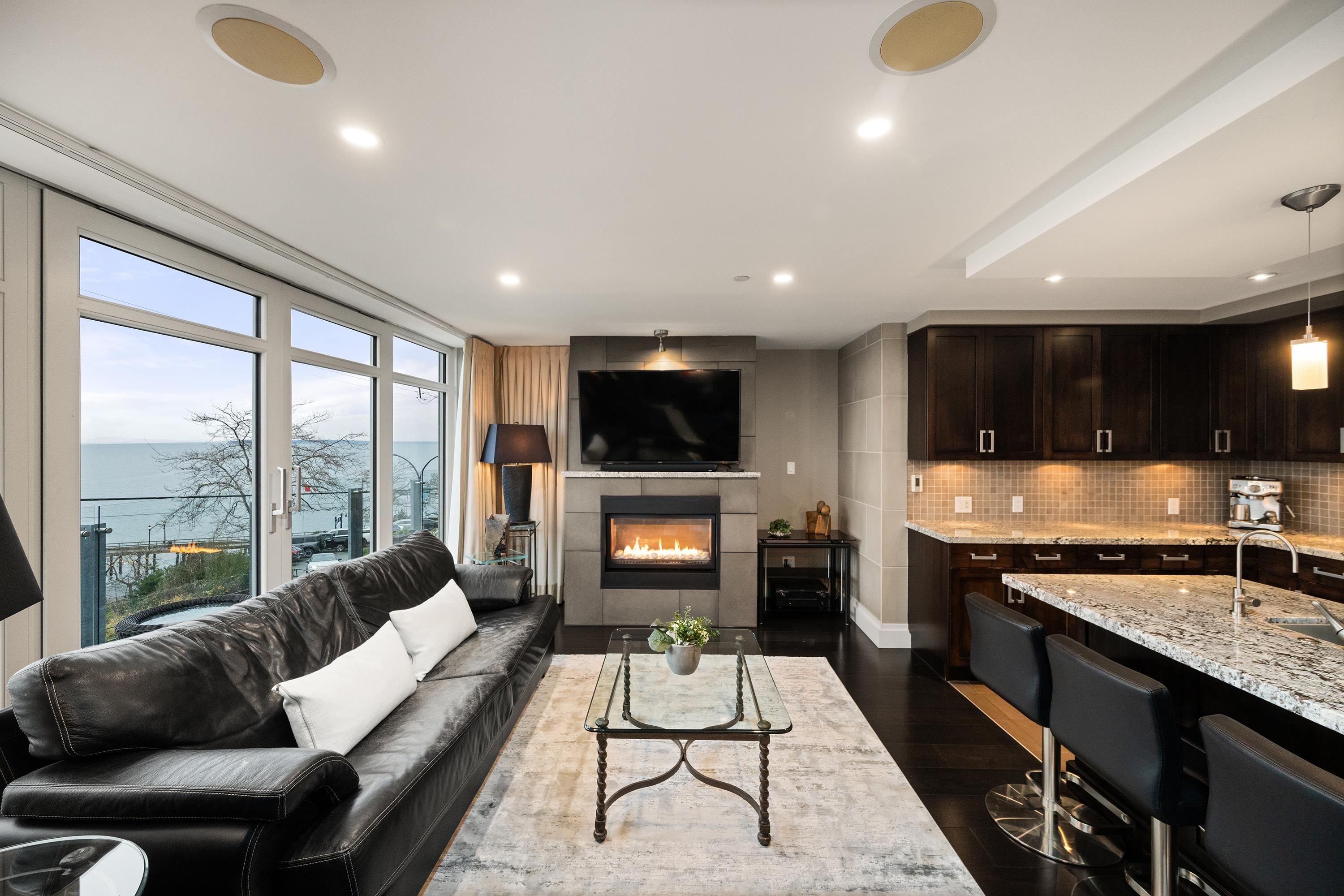 201 15097 MARINE DRIVE Unit: 201