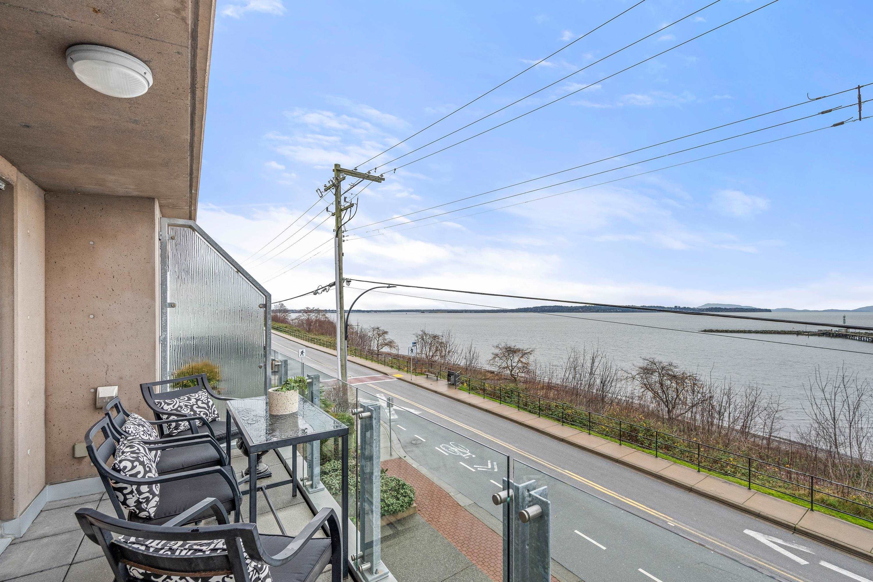 201 15097 MARINE DRIVE Unit: 201