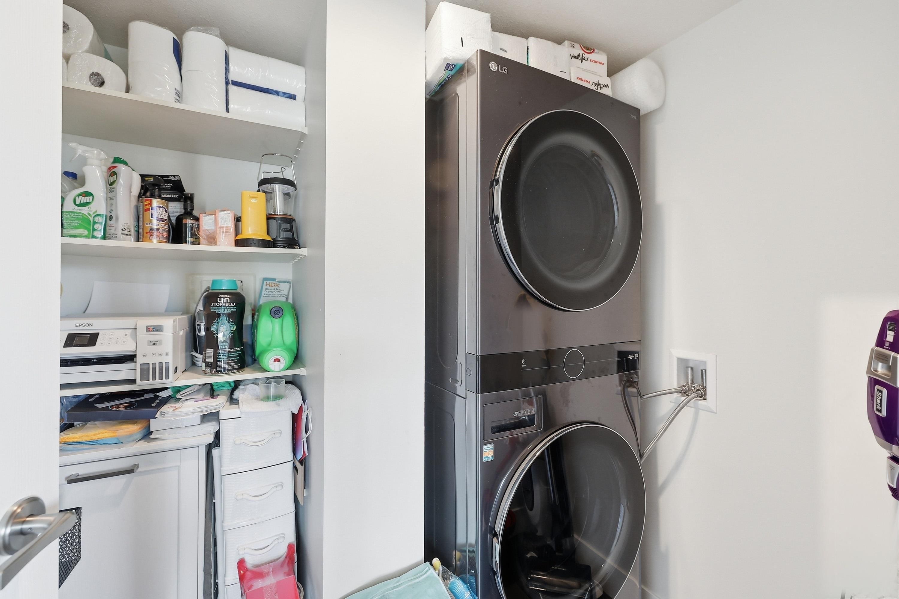 1702 1199 EASTWOOD STREET Unit: 1702