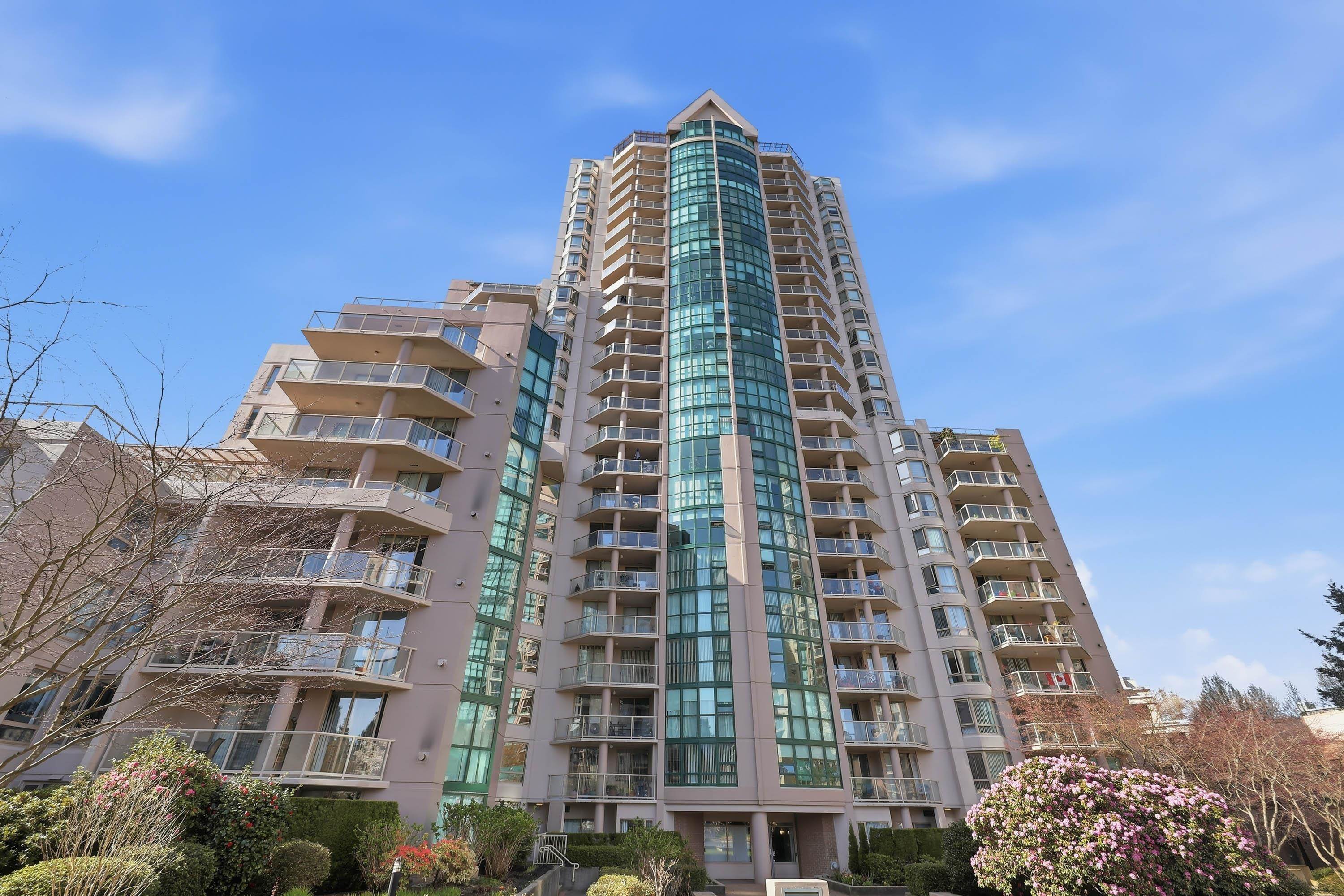 1702 1199 EASTWOOD STREET Unit: 1702