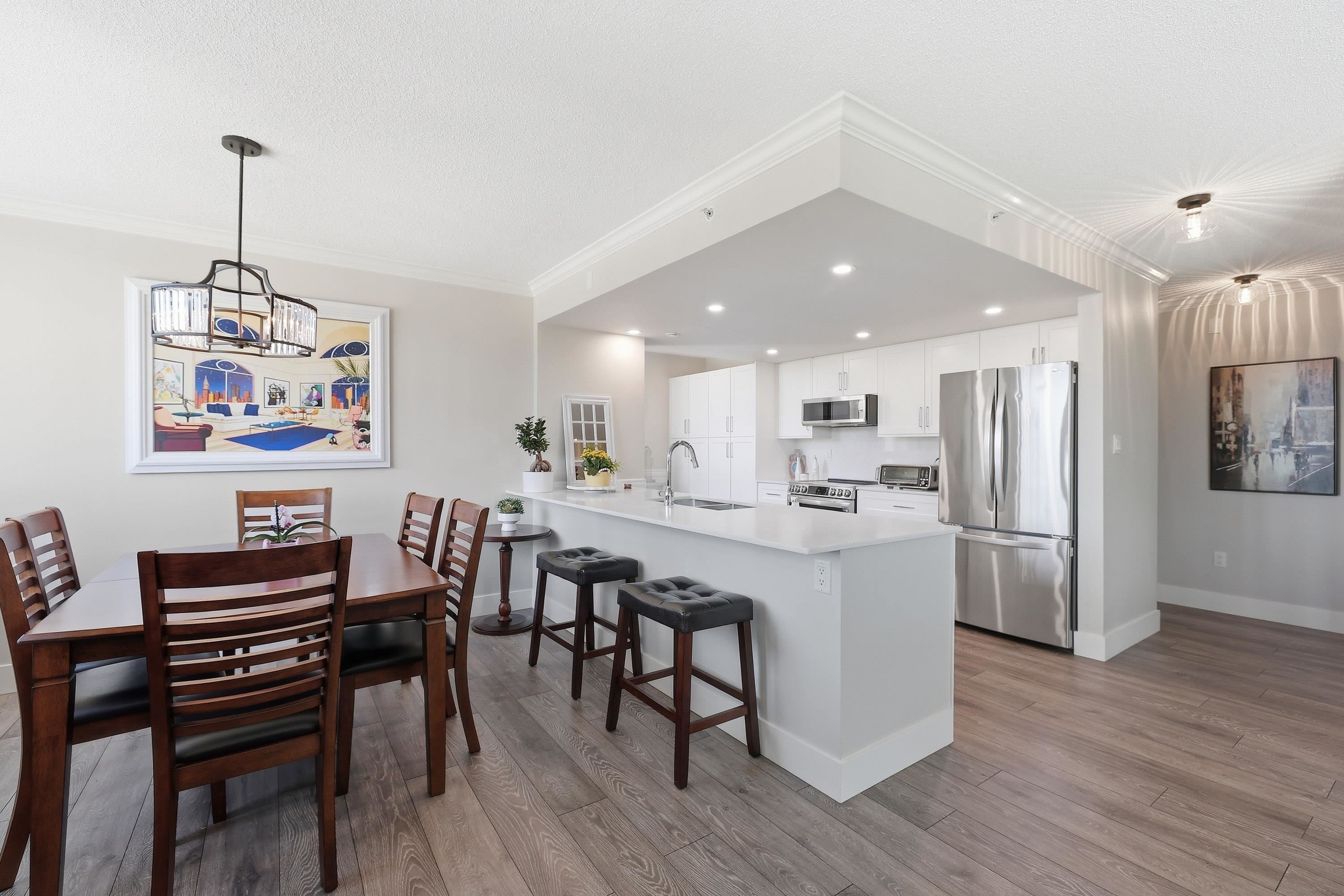 1702 1199 EASTWOOD STREET Unit: 1702