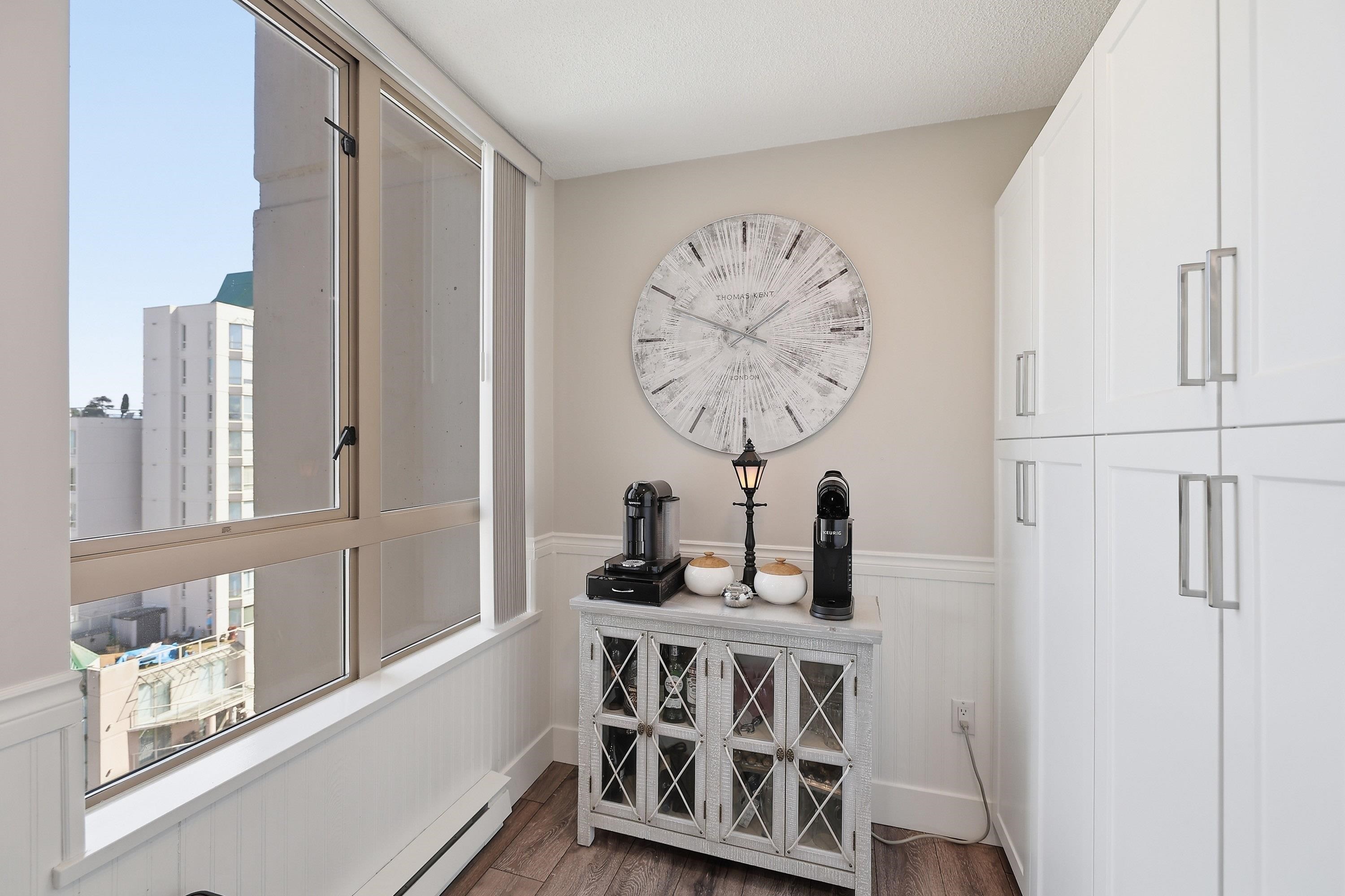 1702 1199 EASTWOOD STREET Unit: 1702