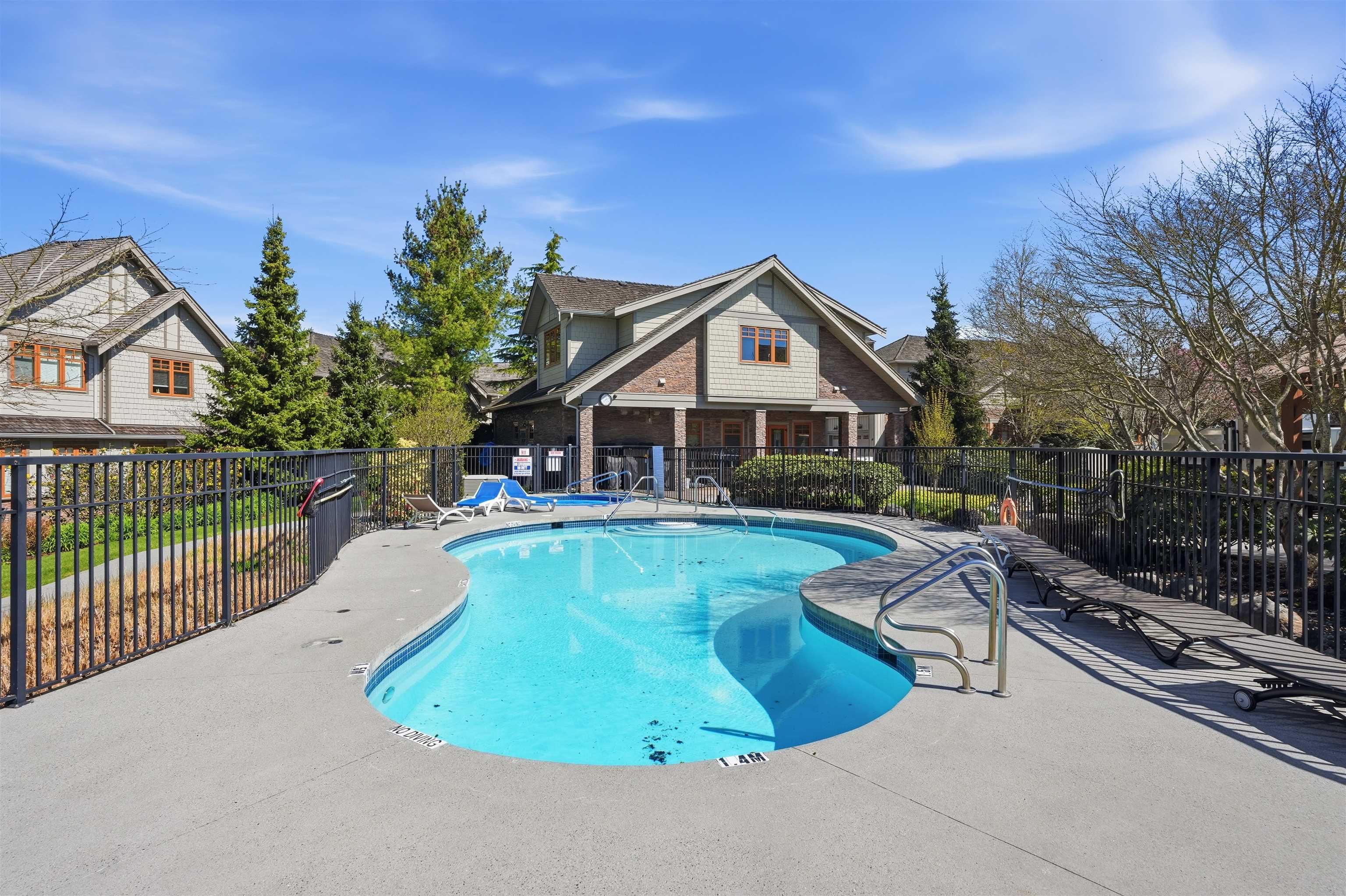 14 3122 160TH STREET Unit: 14