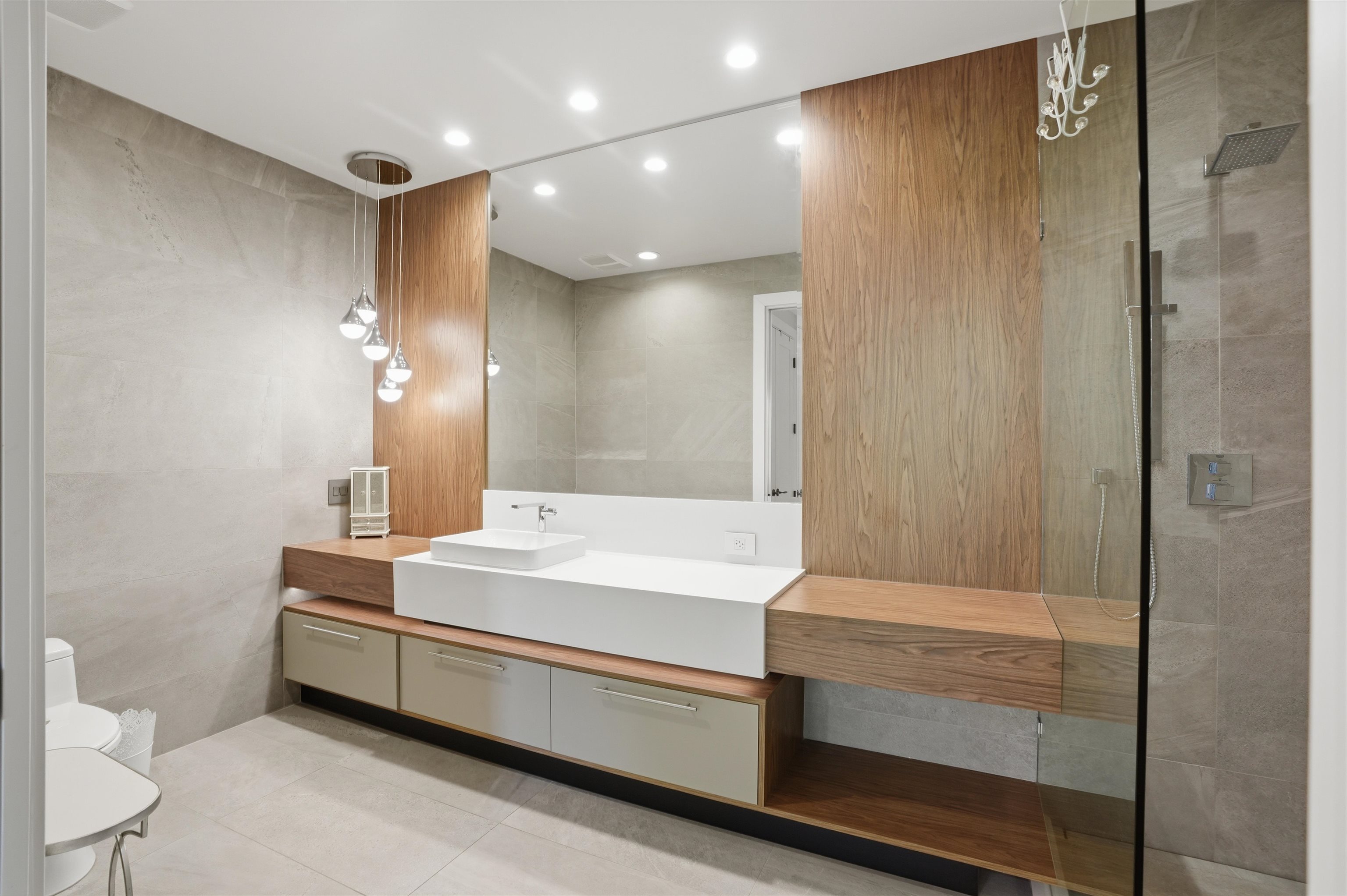 14 3122 160TH STREET Unit: 14