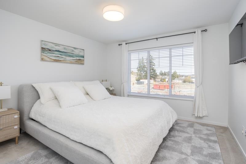 76 158 171 STREET Unit: 76