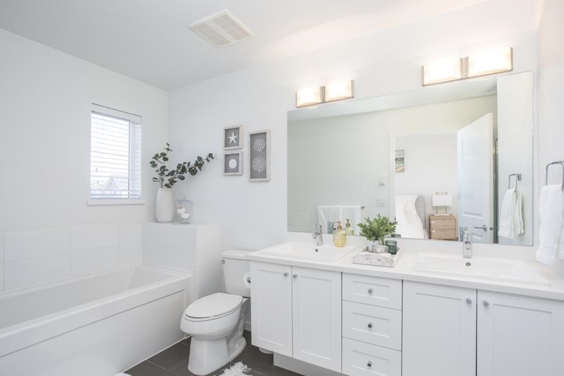 76 158 171 STREET Unit: 76