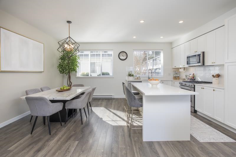 76 158 171 STREET Unit: 76