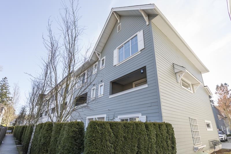 76 158 171 STREET Unit: 76