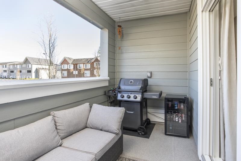 76 158 171 STREET Unit: 76