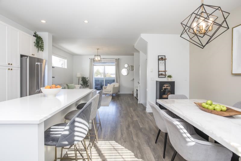 76 158 171 STREET Unit: 76