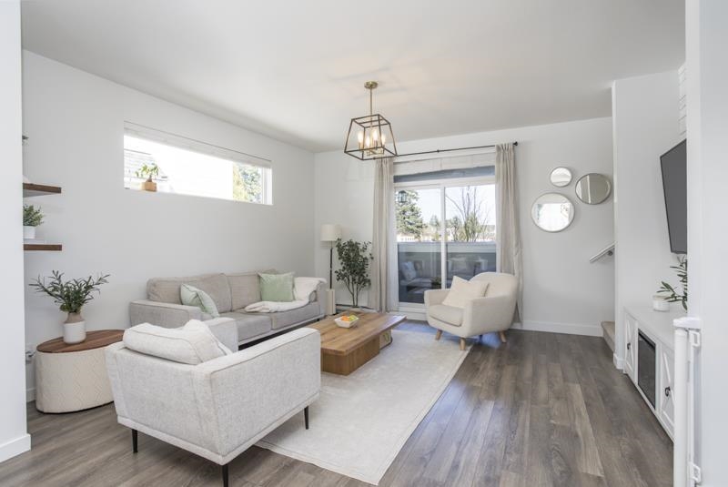 76 158 171 STREET Unit: 76