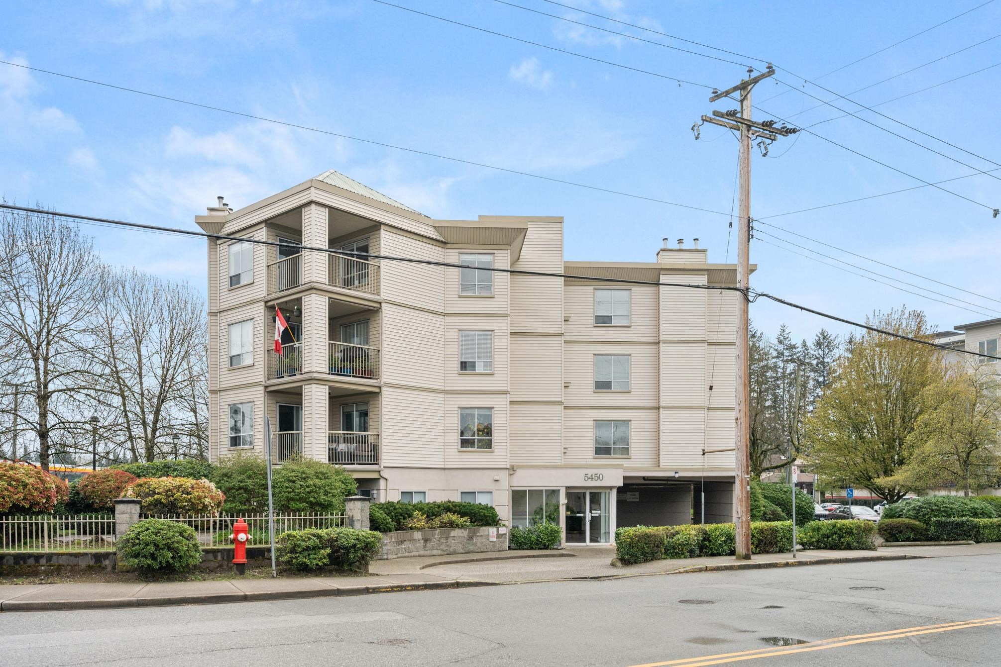 108 5450 208 STREET Unit: 108