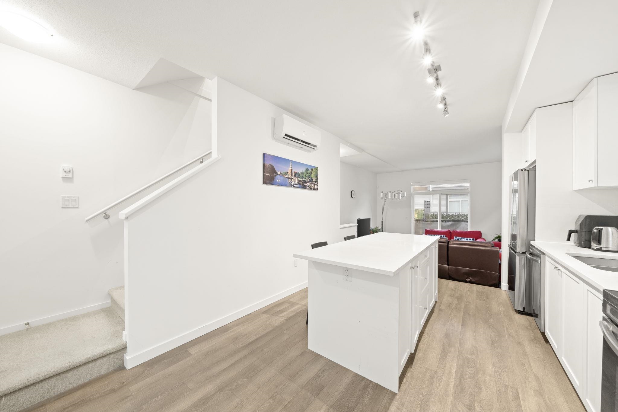 156 15778 85 AVENUE Unit: 156