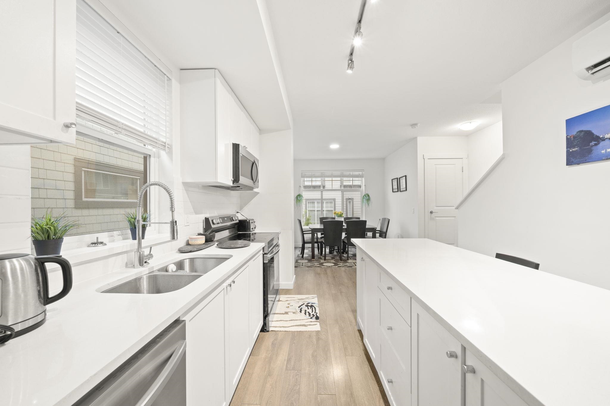 156 15778 85 AVENUE Unit: 156