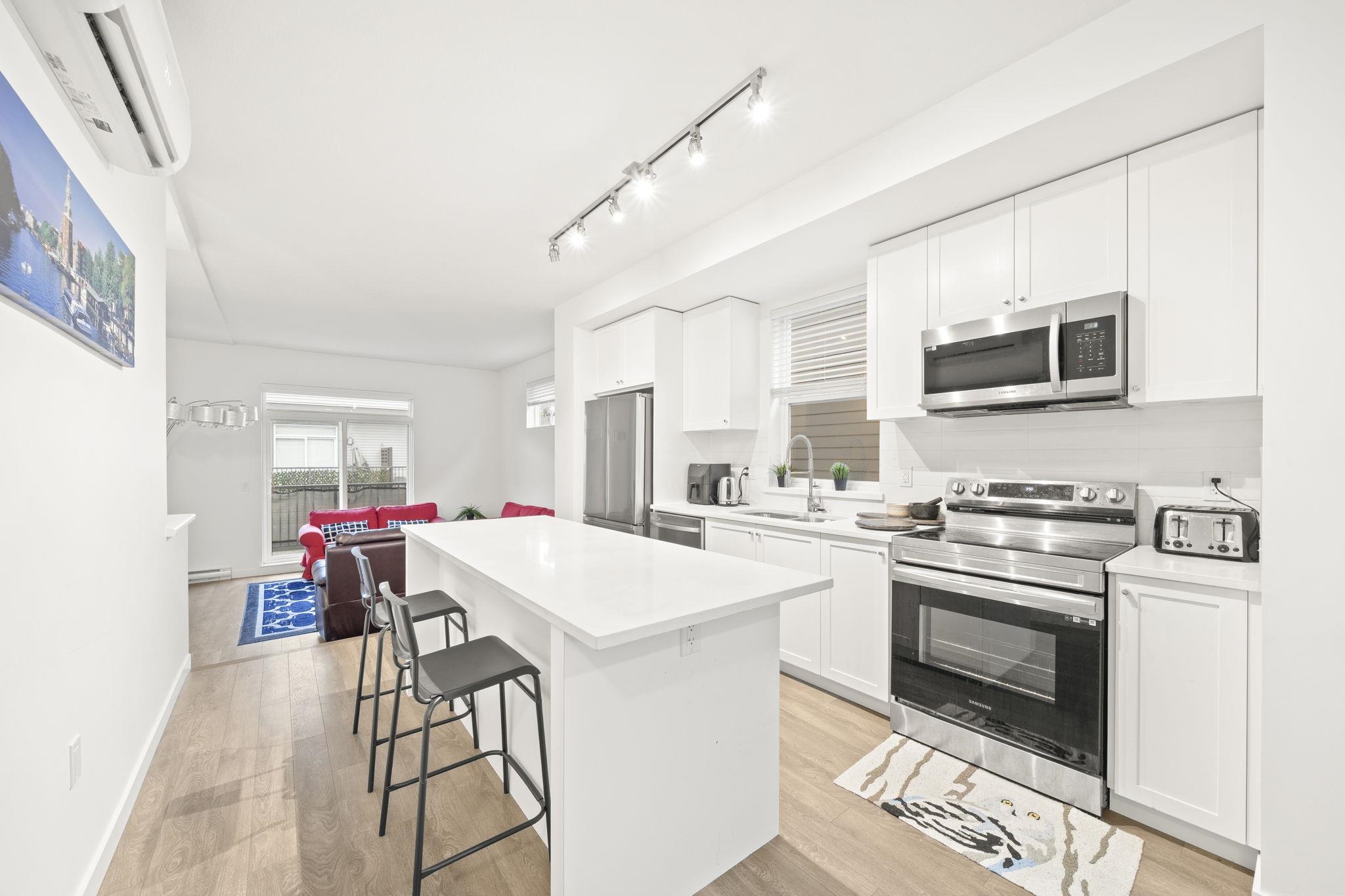 156 15778 85 AVENUE Unit: 156
