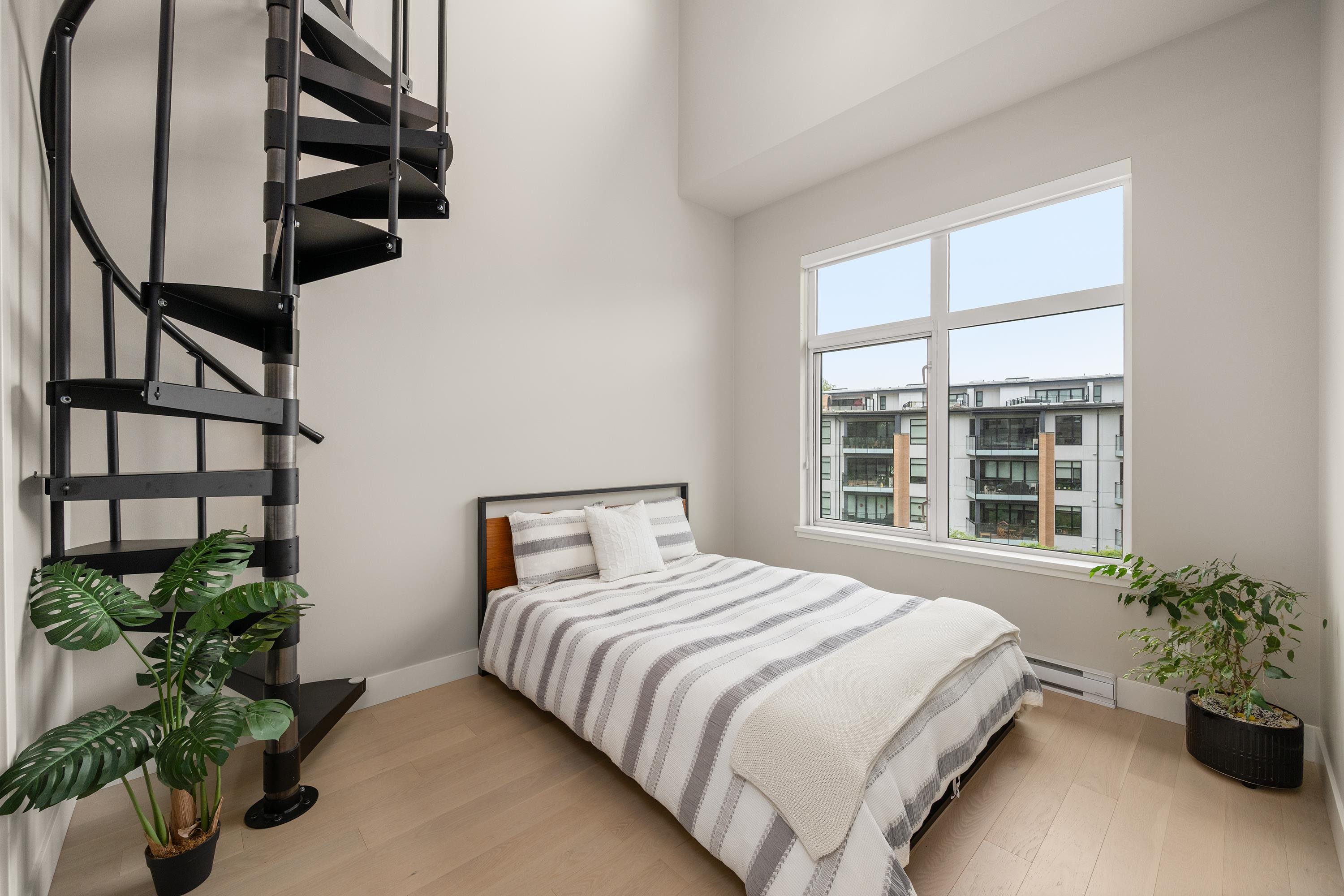 414 262 SALTER STREET Unit: 414
