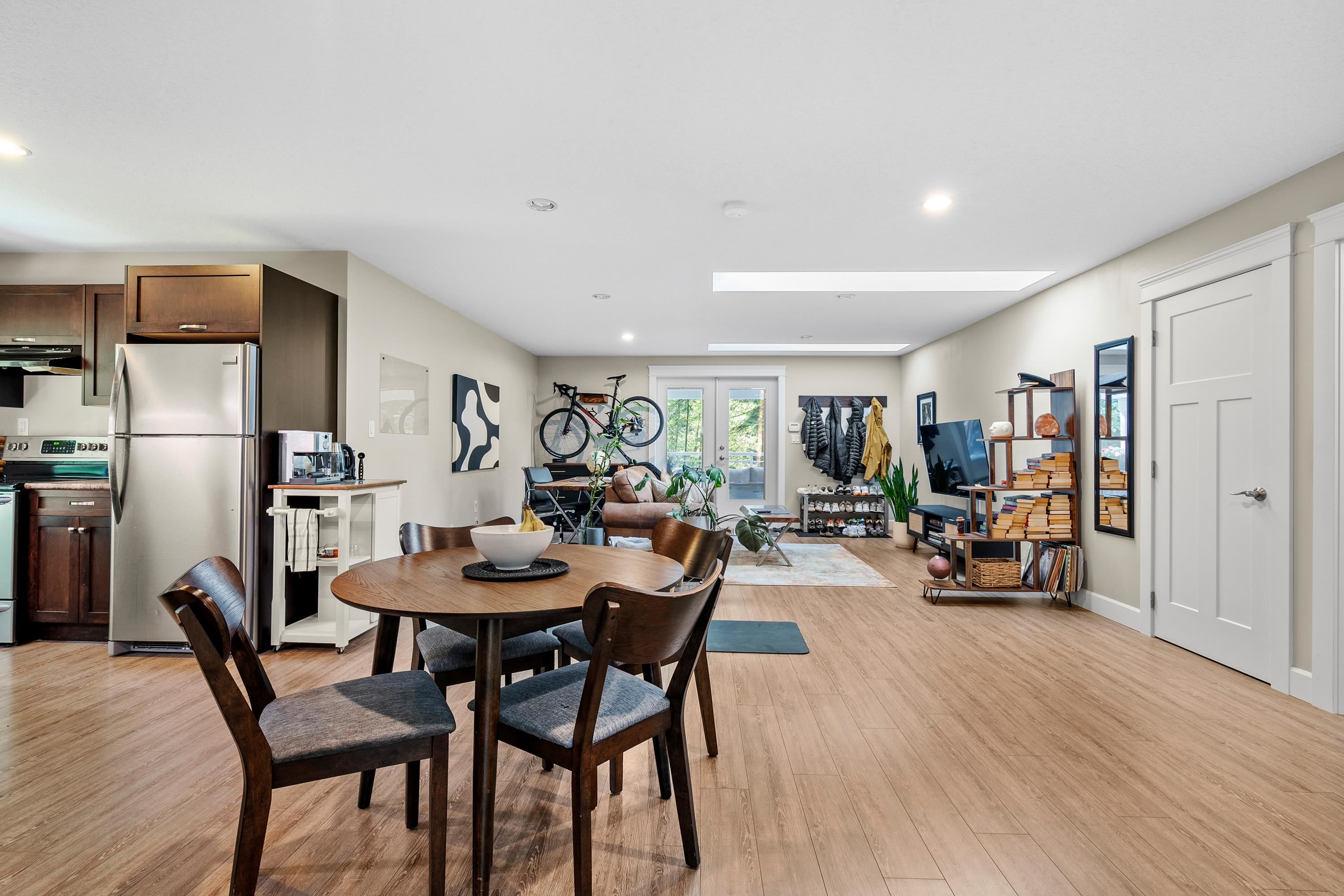 2732 NORTHCREST DRIVE