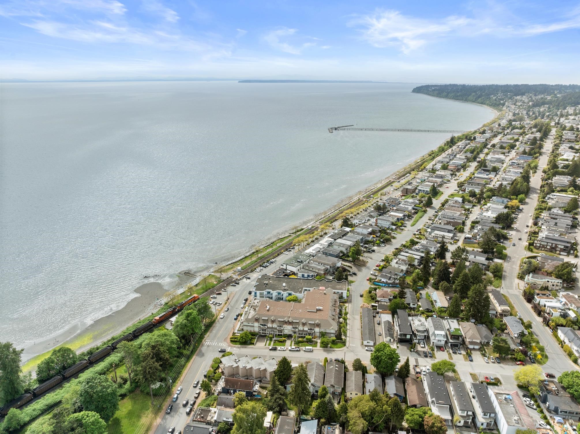 212 15621 MARINE DRIVE Unit: 212