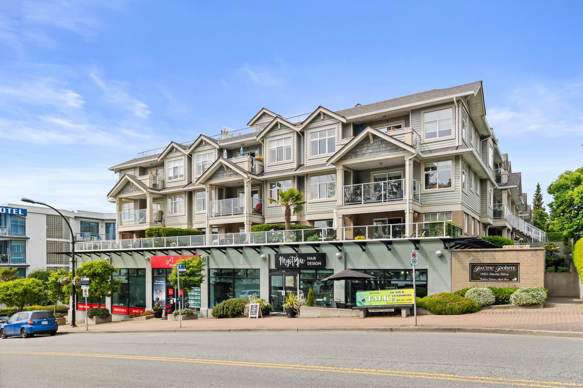 212 15621 MARINE DRIVE Unit: 212