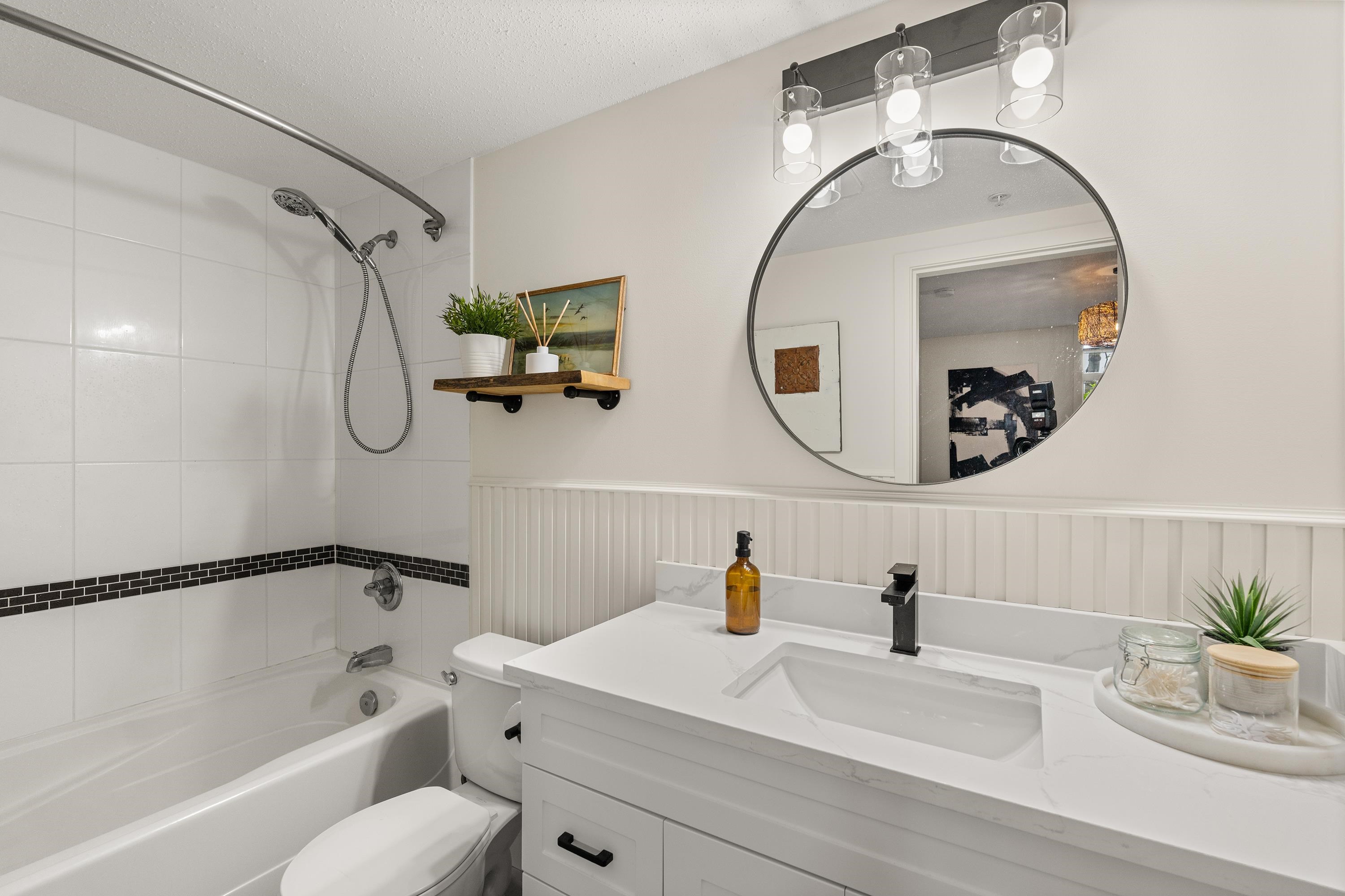 27 19551 66 AVENUE Unit: 27