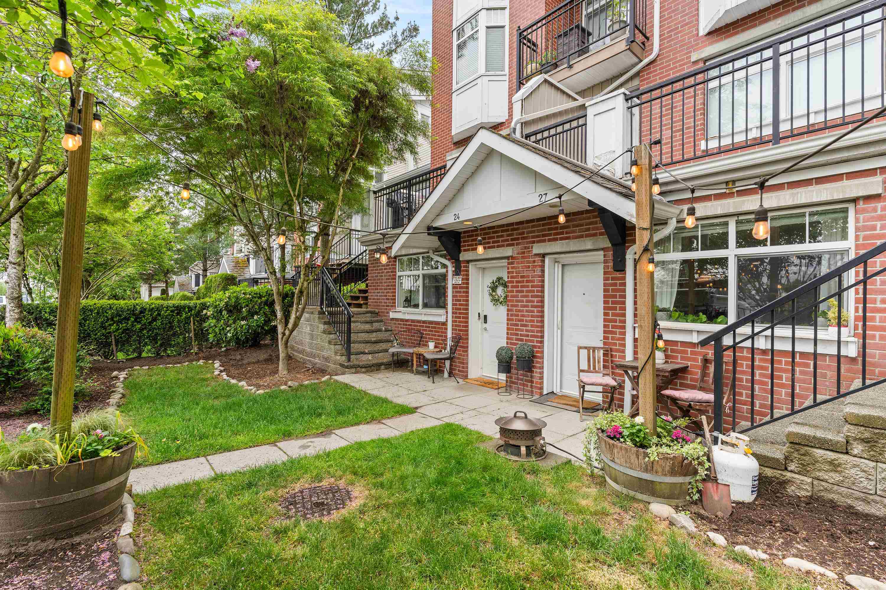 27 19551 66 AVENUE Unit: 27