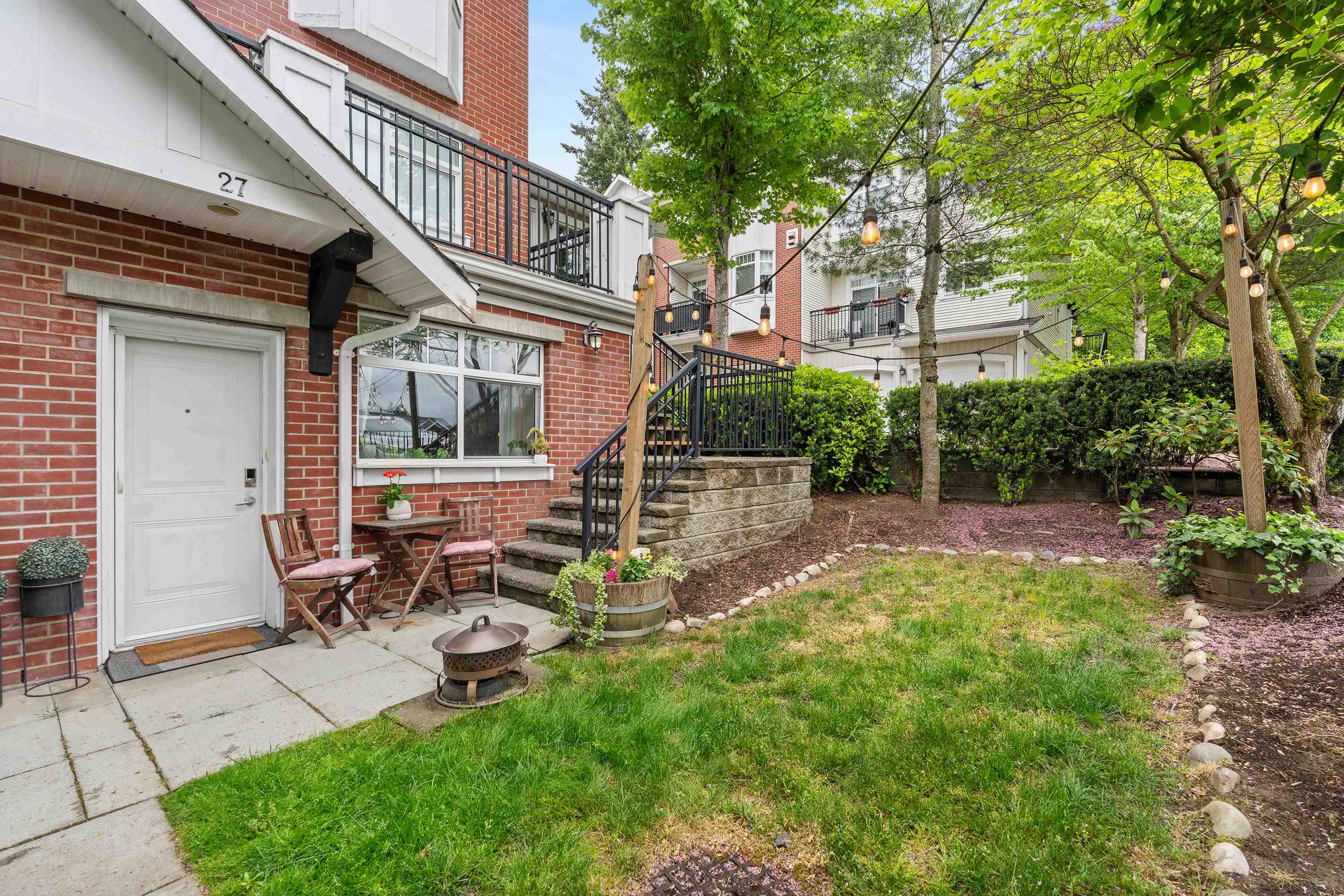 27 19551 66 AVENUE Unit: 27