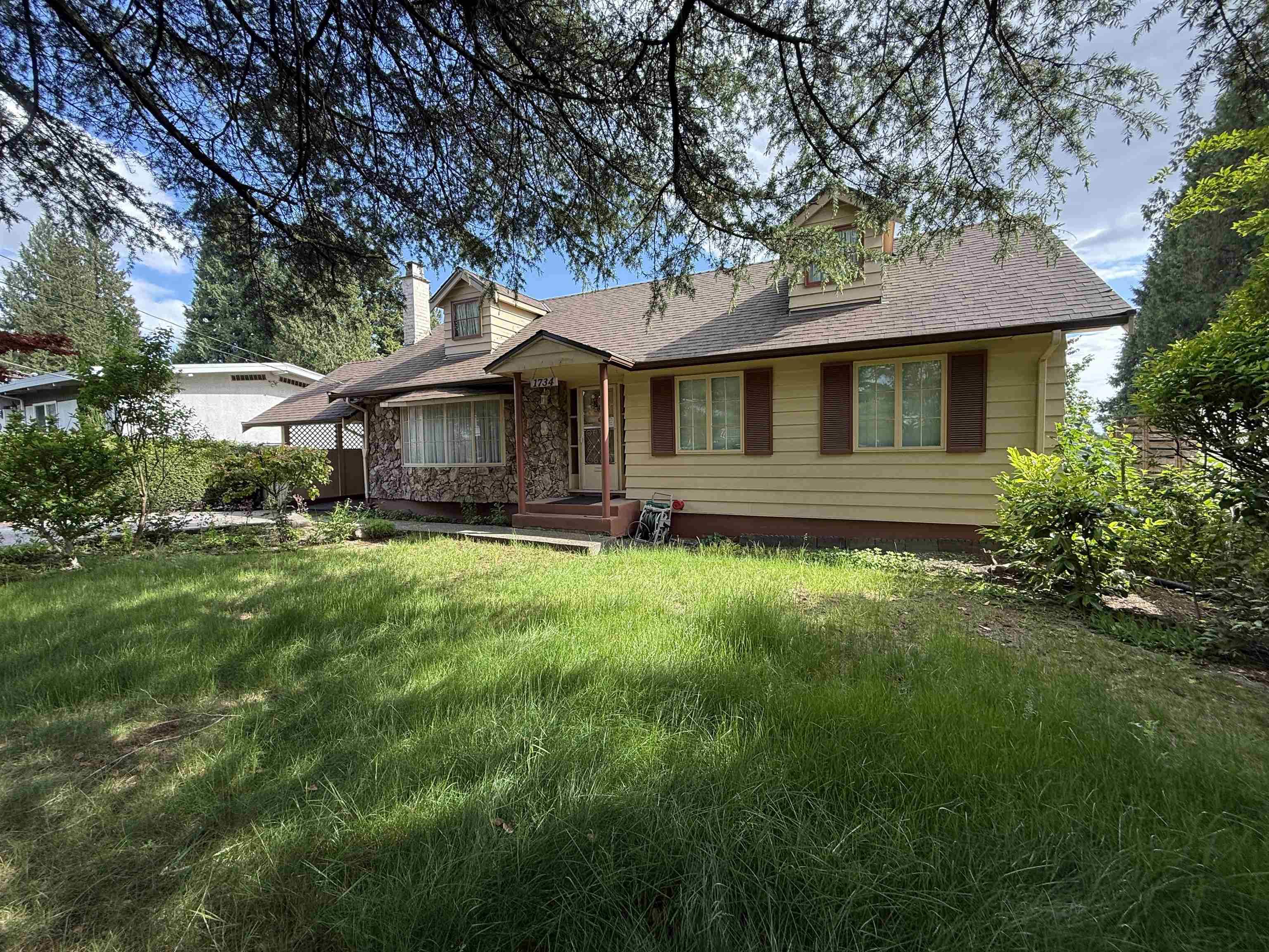 1734 DANSEY AVENUE