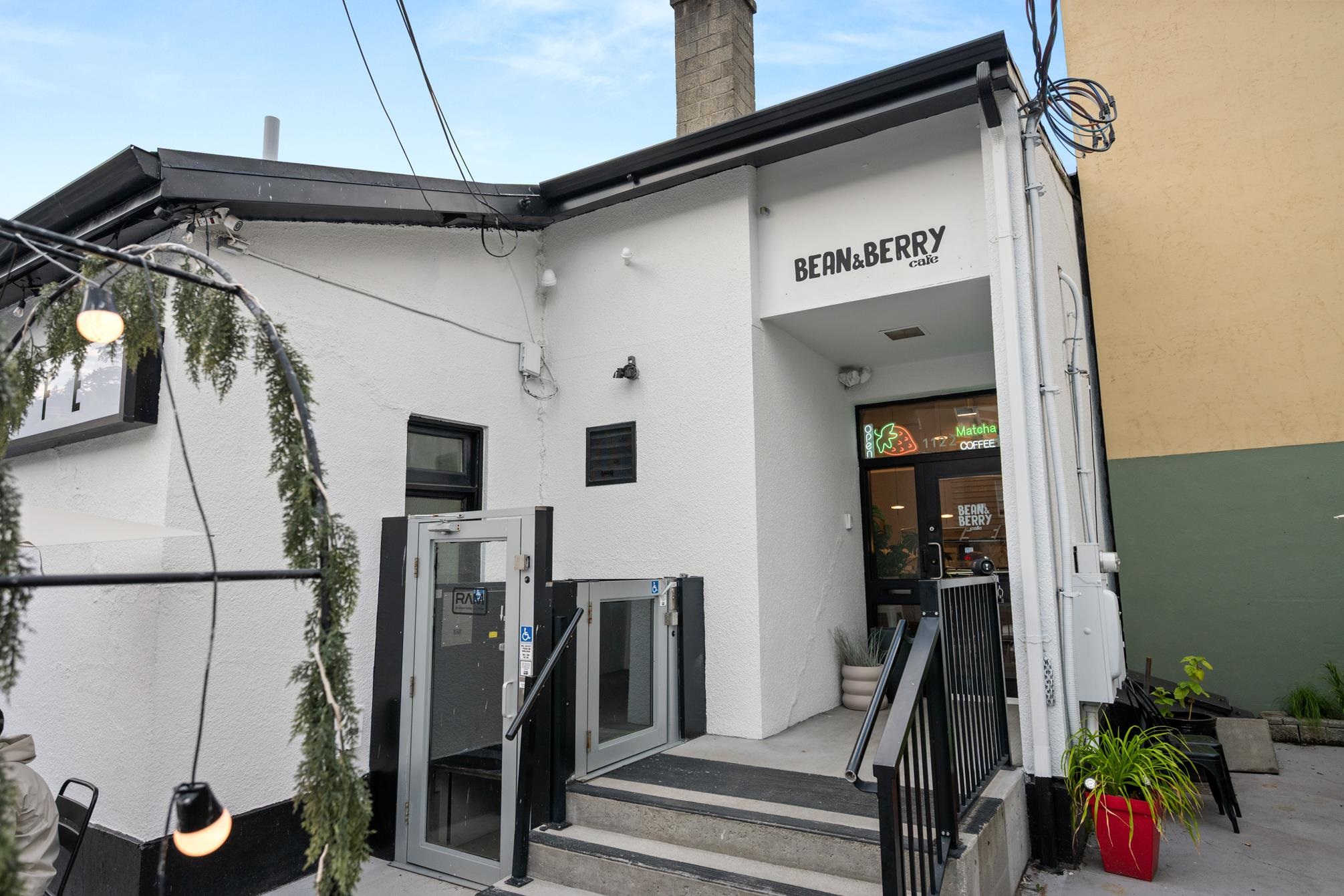 1157 VIDAL STREET