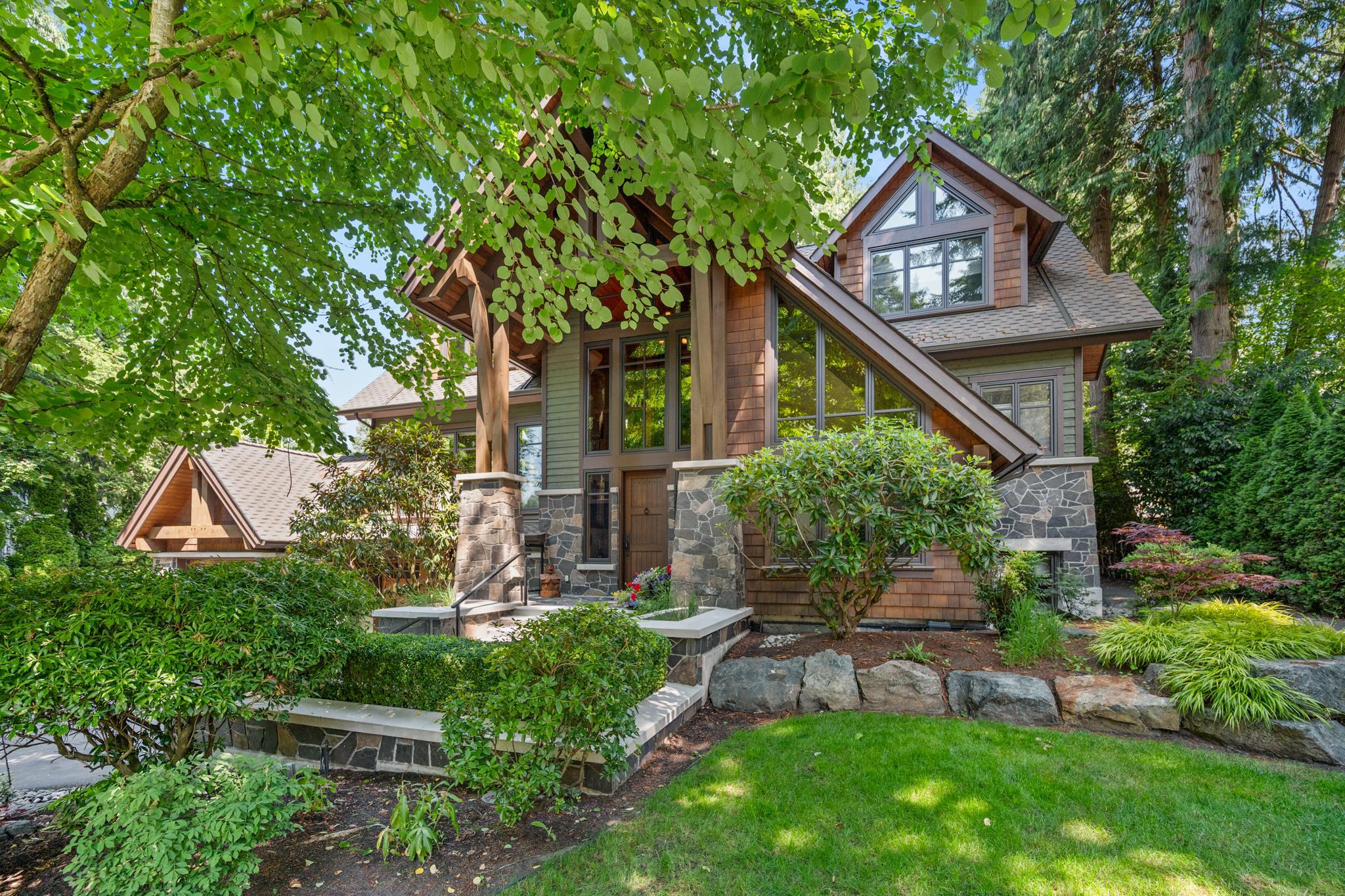 2650 DOGWOOD DRIVE