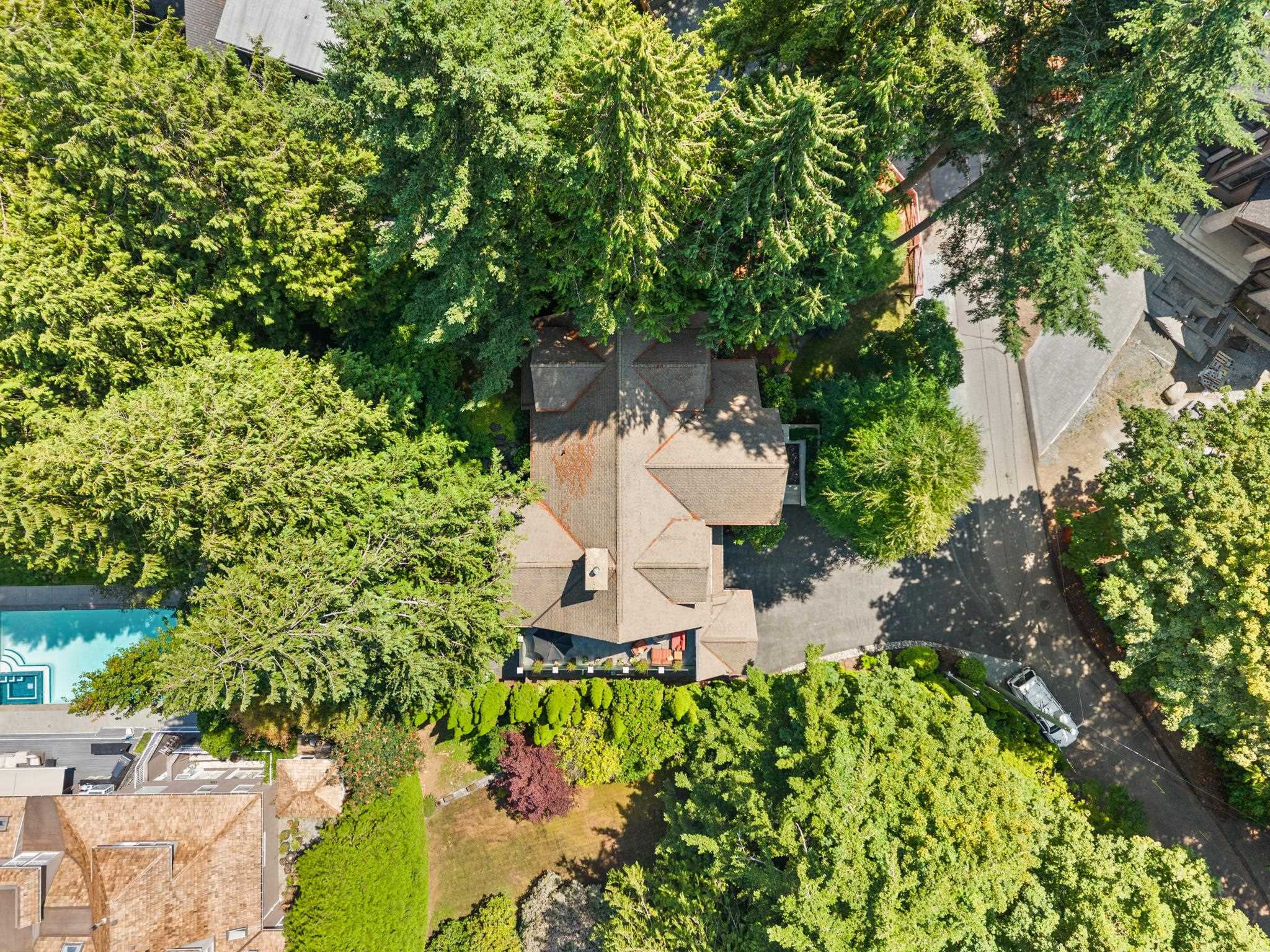 2650 DOGWOOD DRIVE