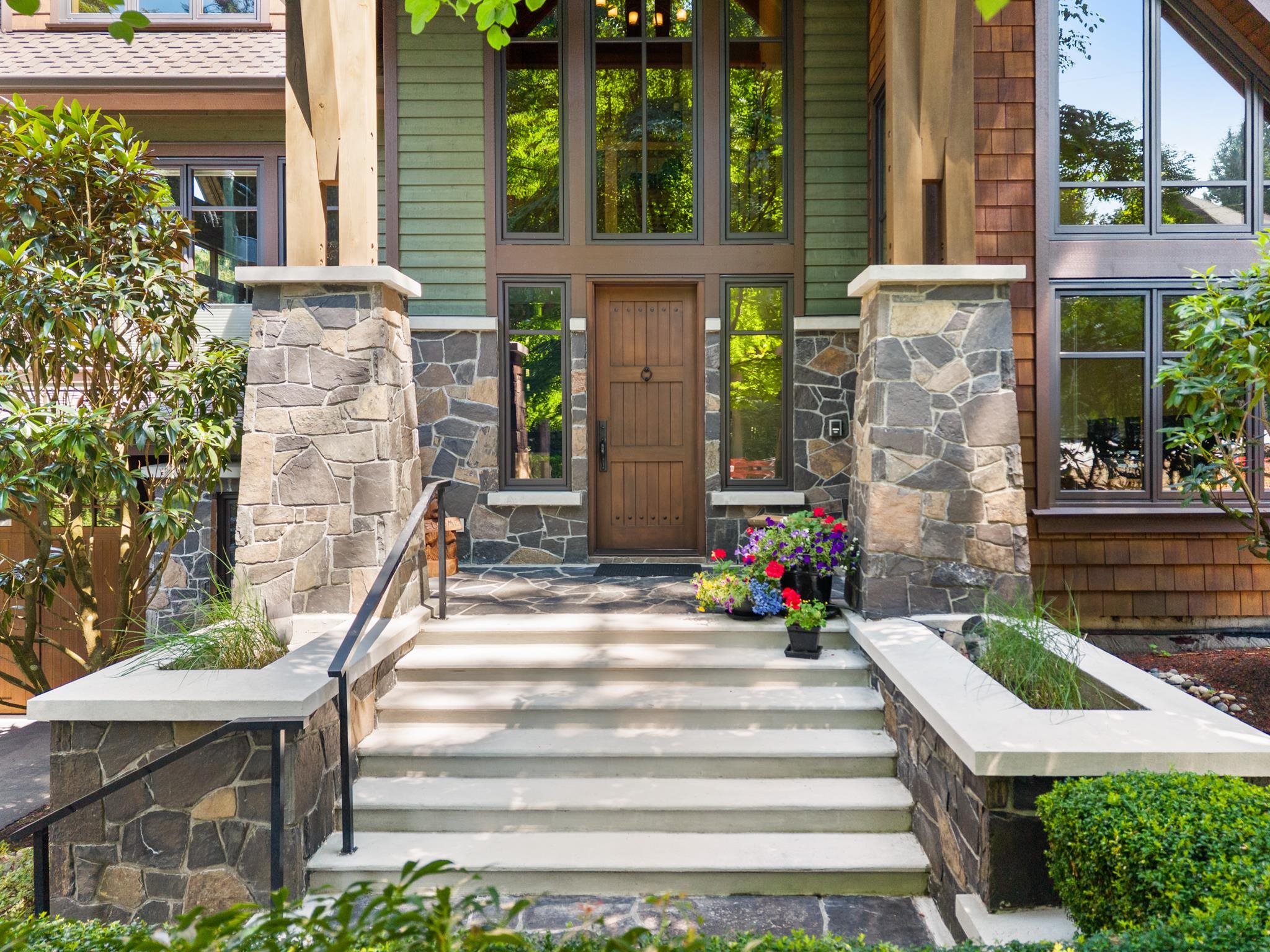 2650 DOGWOOD DRIVE