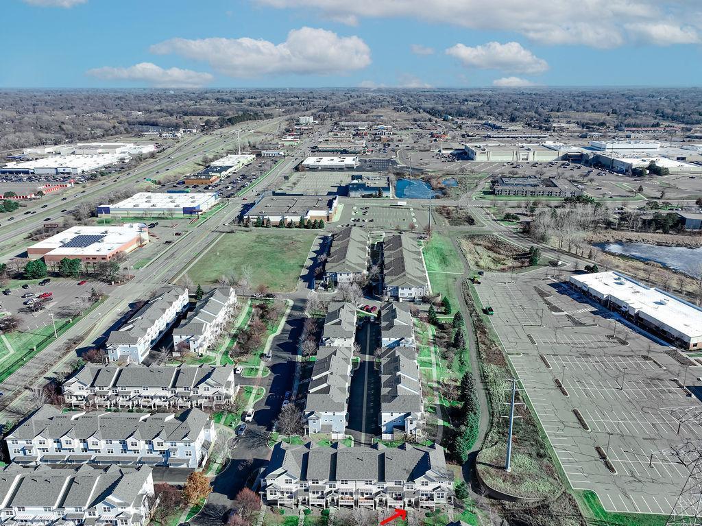 1670 Village Trail E Unit: 5