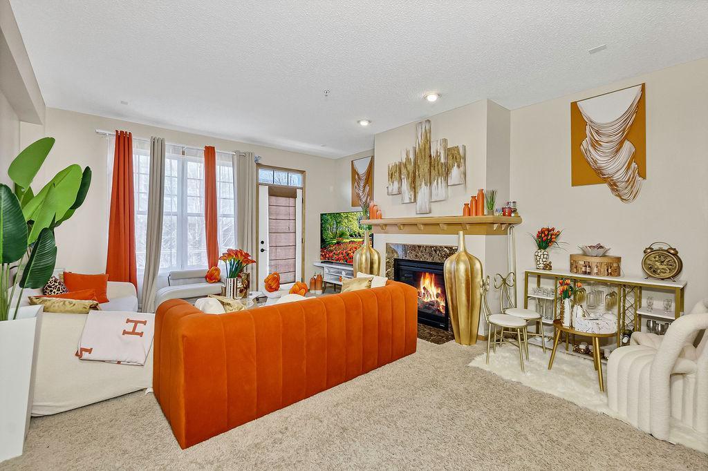 1670 Village Trail E Unit: 5