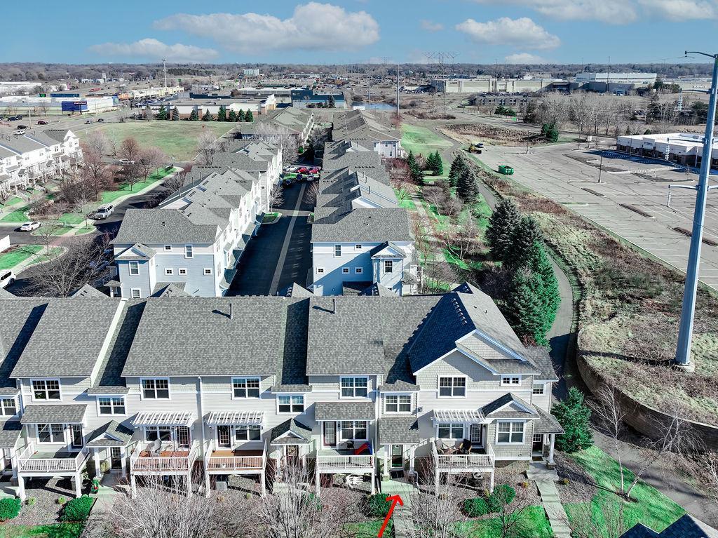 1670 Village Trail E Unit: 5