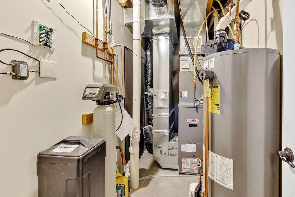 1670 Village Trail E Unit: 5