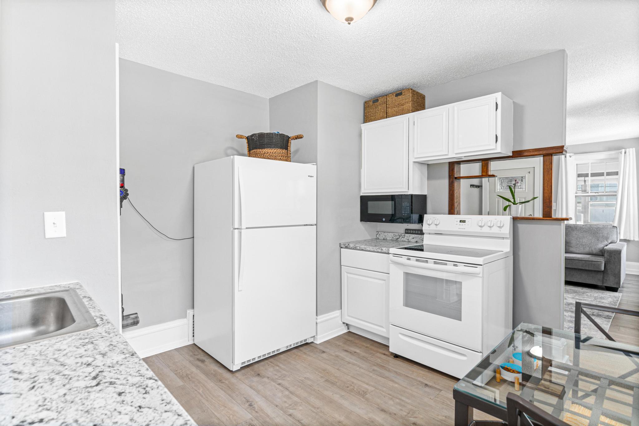 1530 North English Street