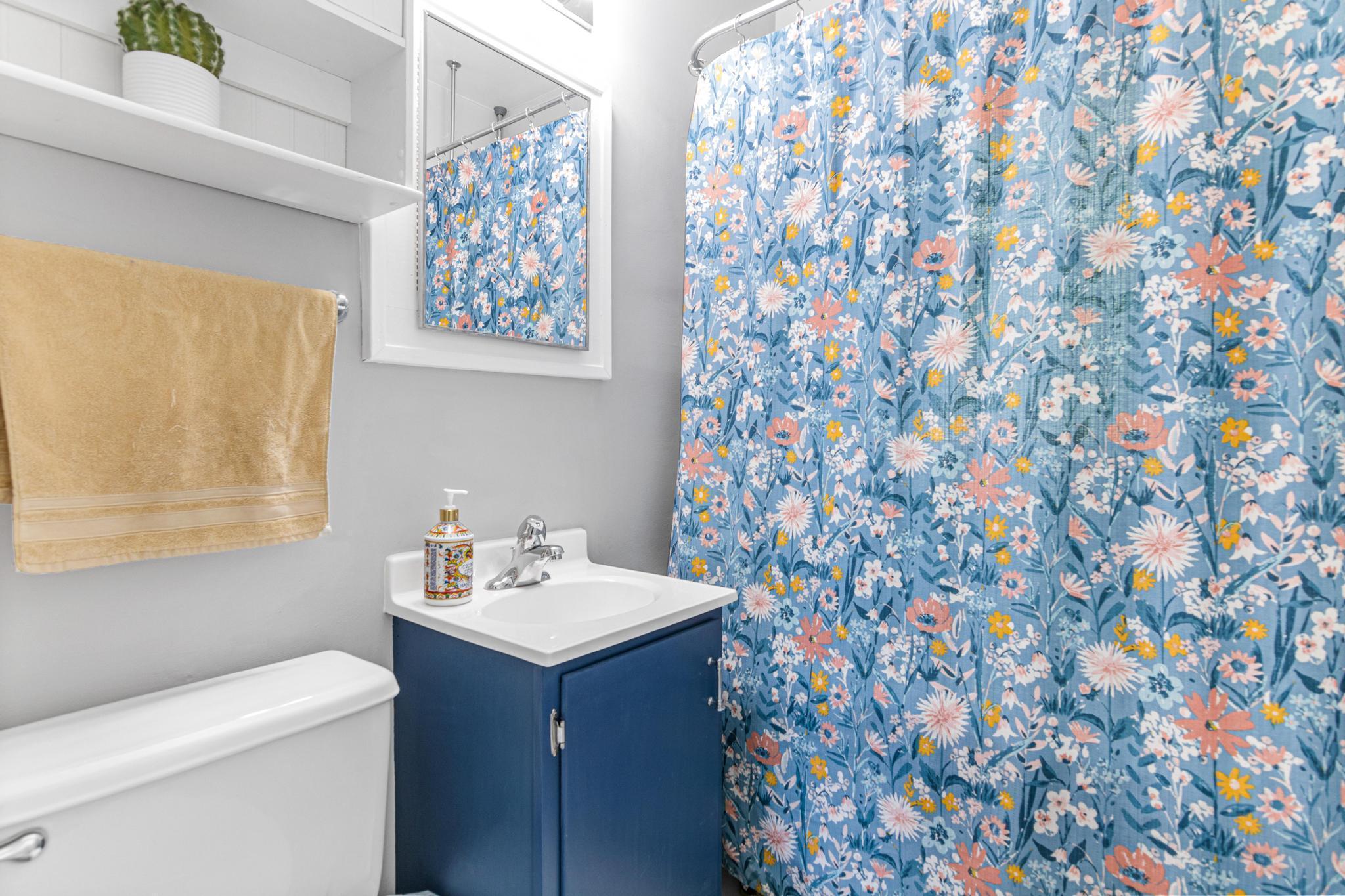 1530 North English Street