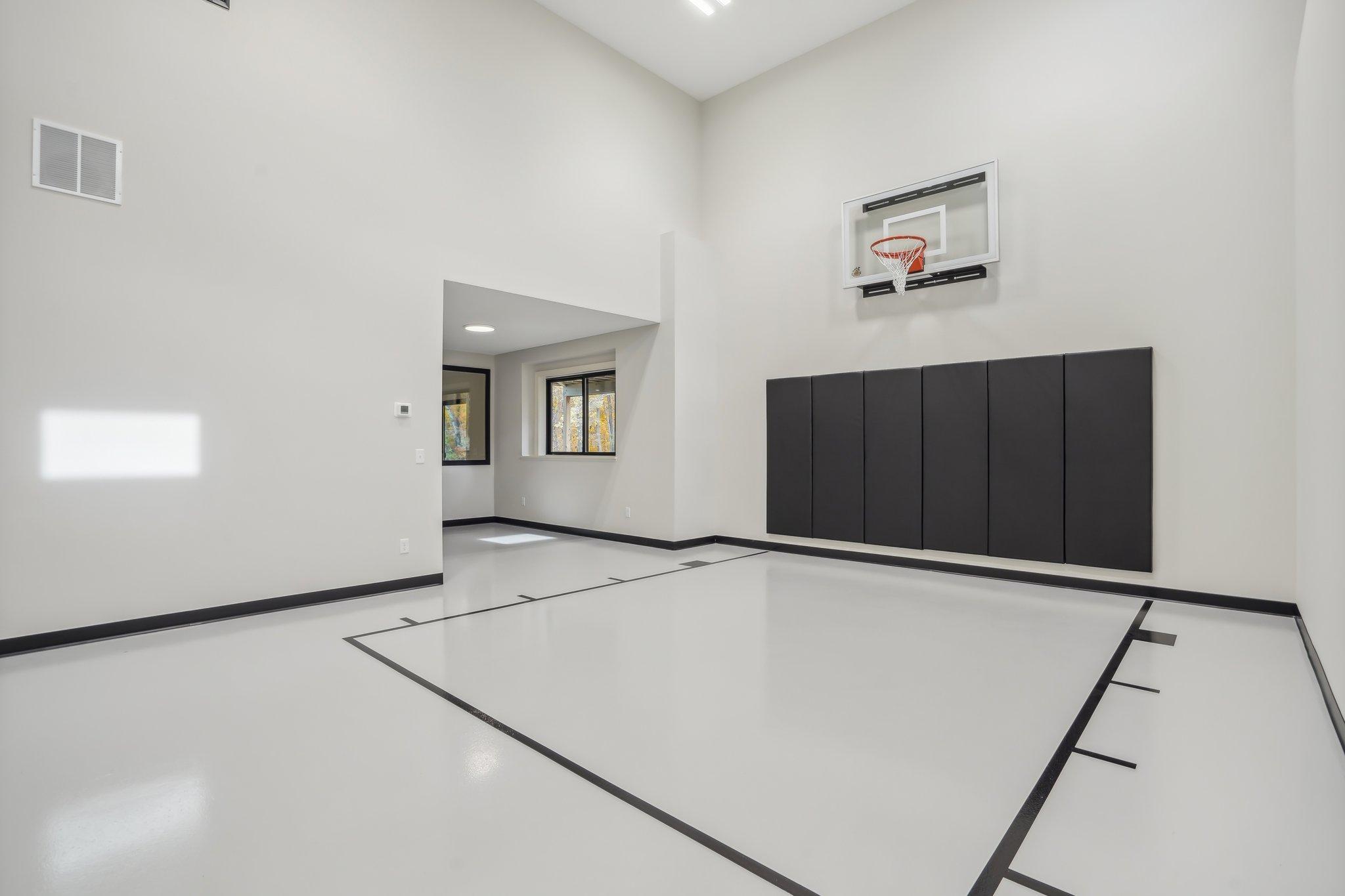 4550 Sunset Lane