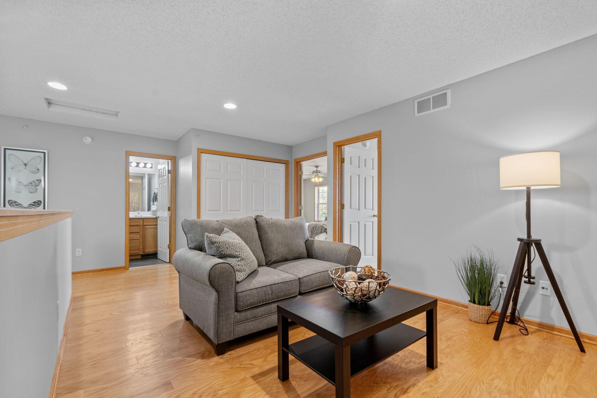 11182 Aberdeen Street NE Unit: F