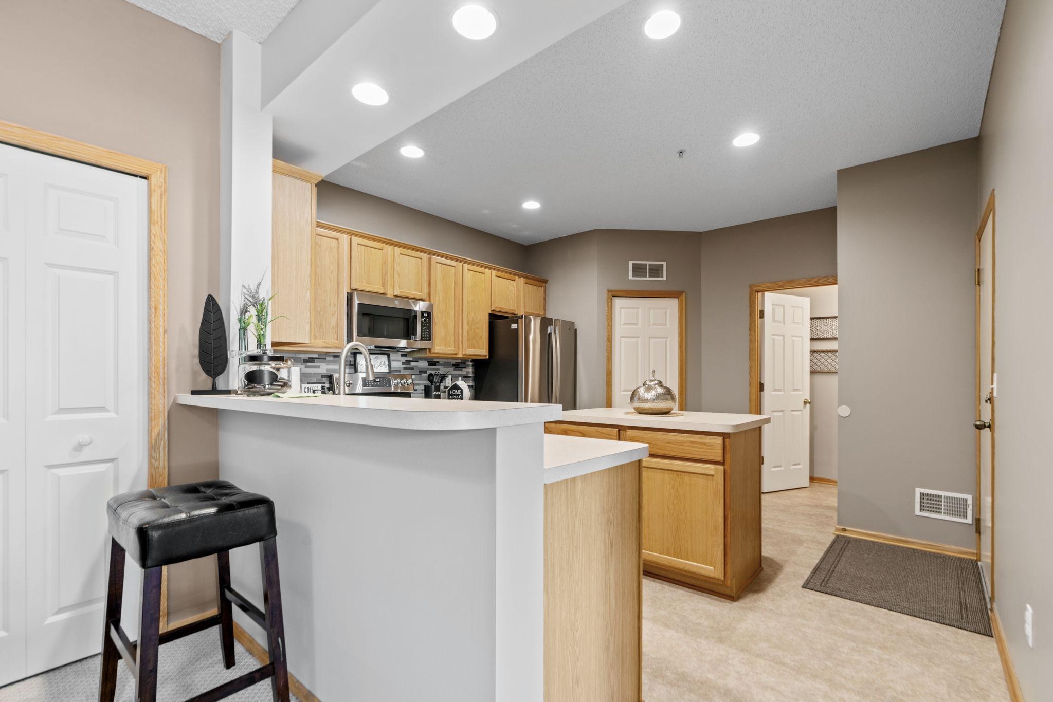 11182 Aberdeen Street NE Unit: F