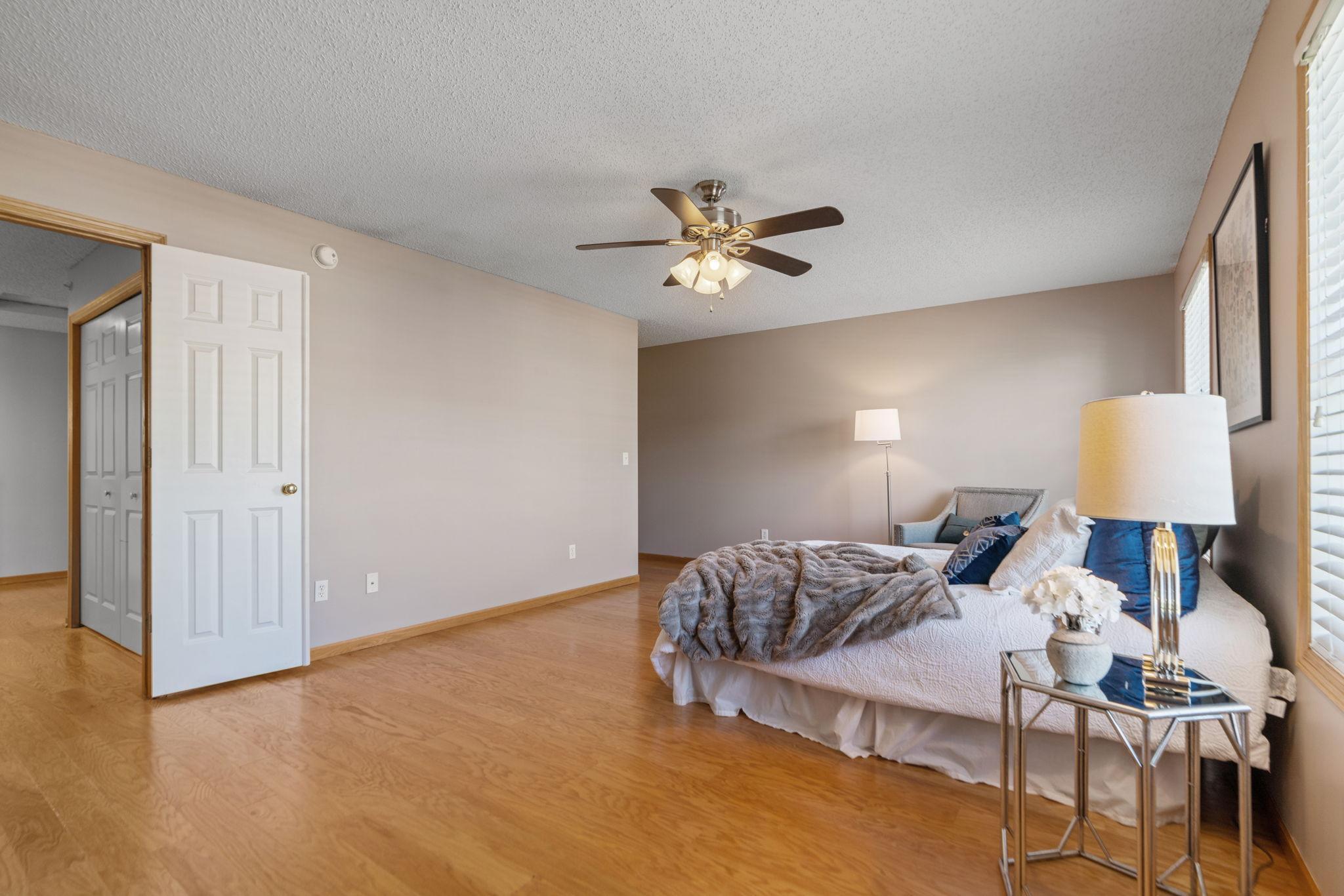 11182 Aberdeen Street NE Unit: F