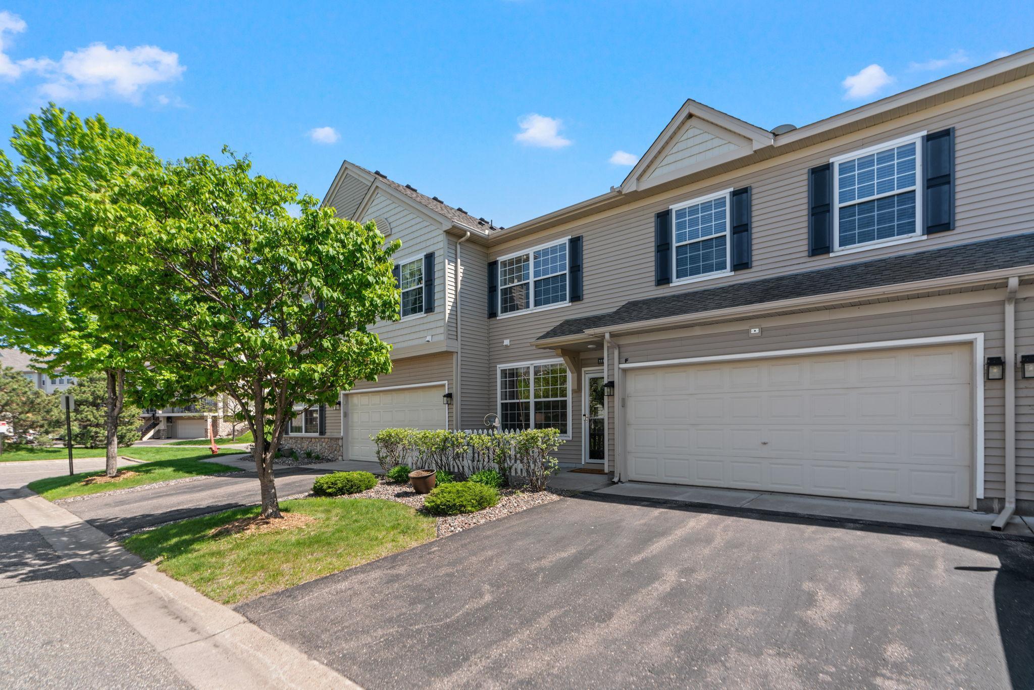 11182 Aberdeen Street NE Unit: F