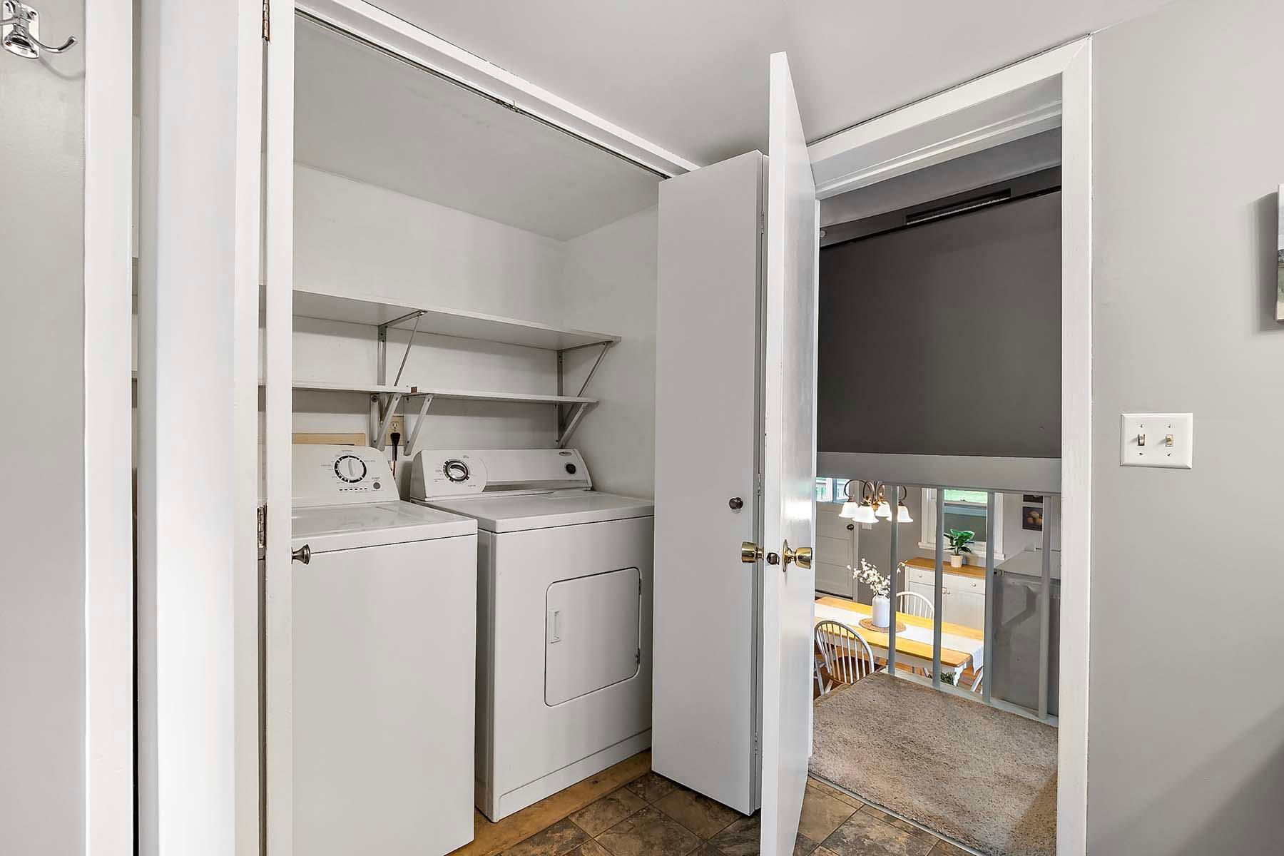 24557 Chippendale Avenue W