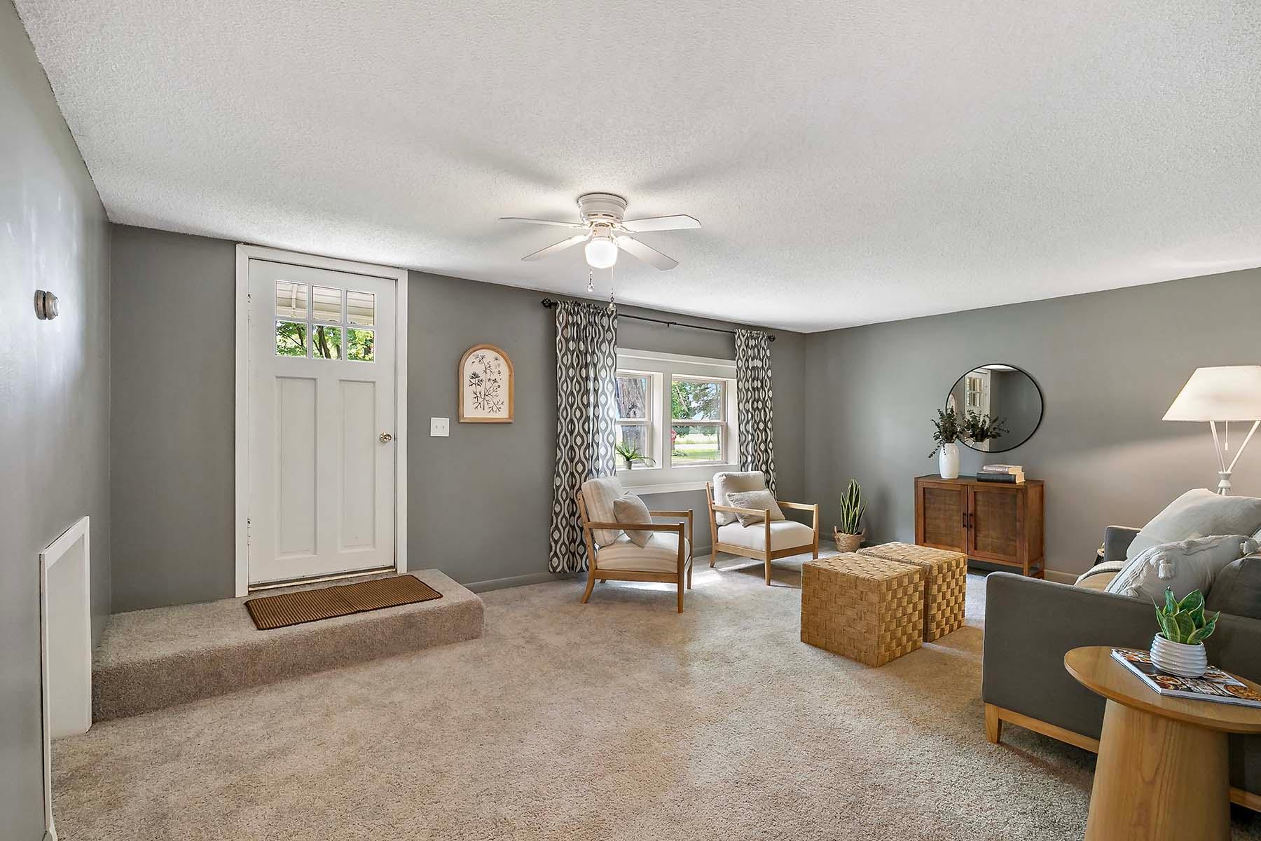 24557 Chippendale Avenue W