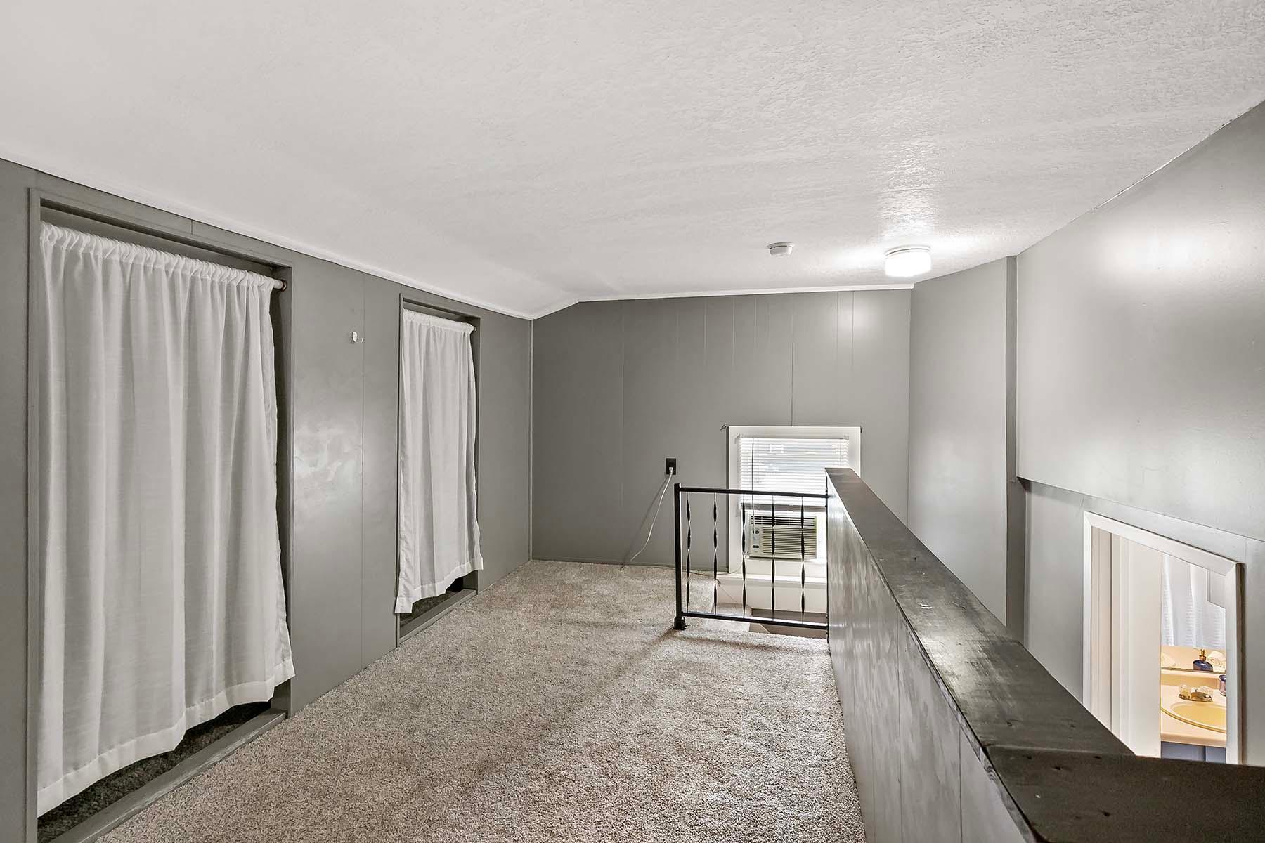 24557 Chippendale Avenue W